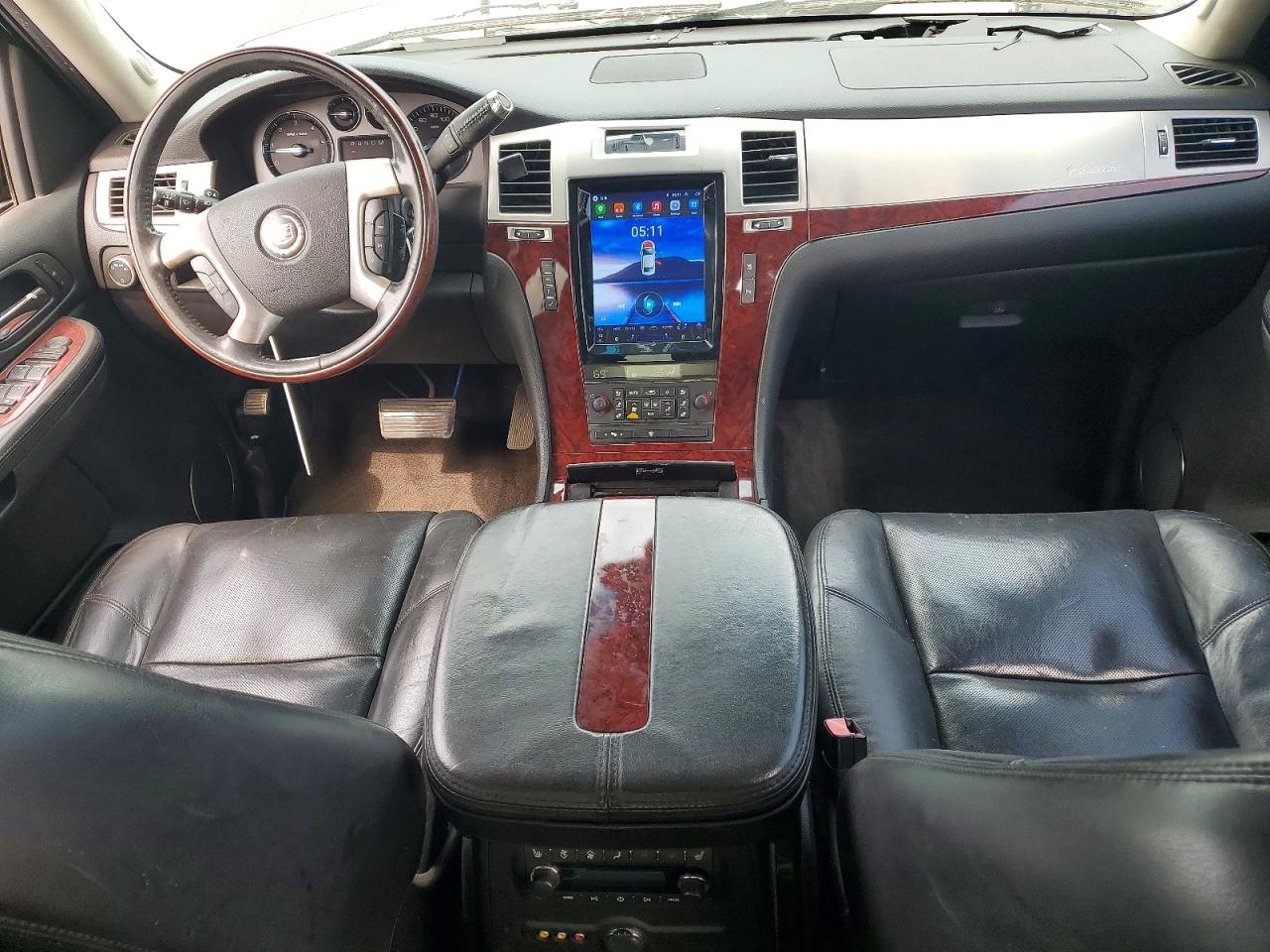 2008 Cadillac Escalade Luxury Черный vin: 1GYFK63848R126565