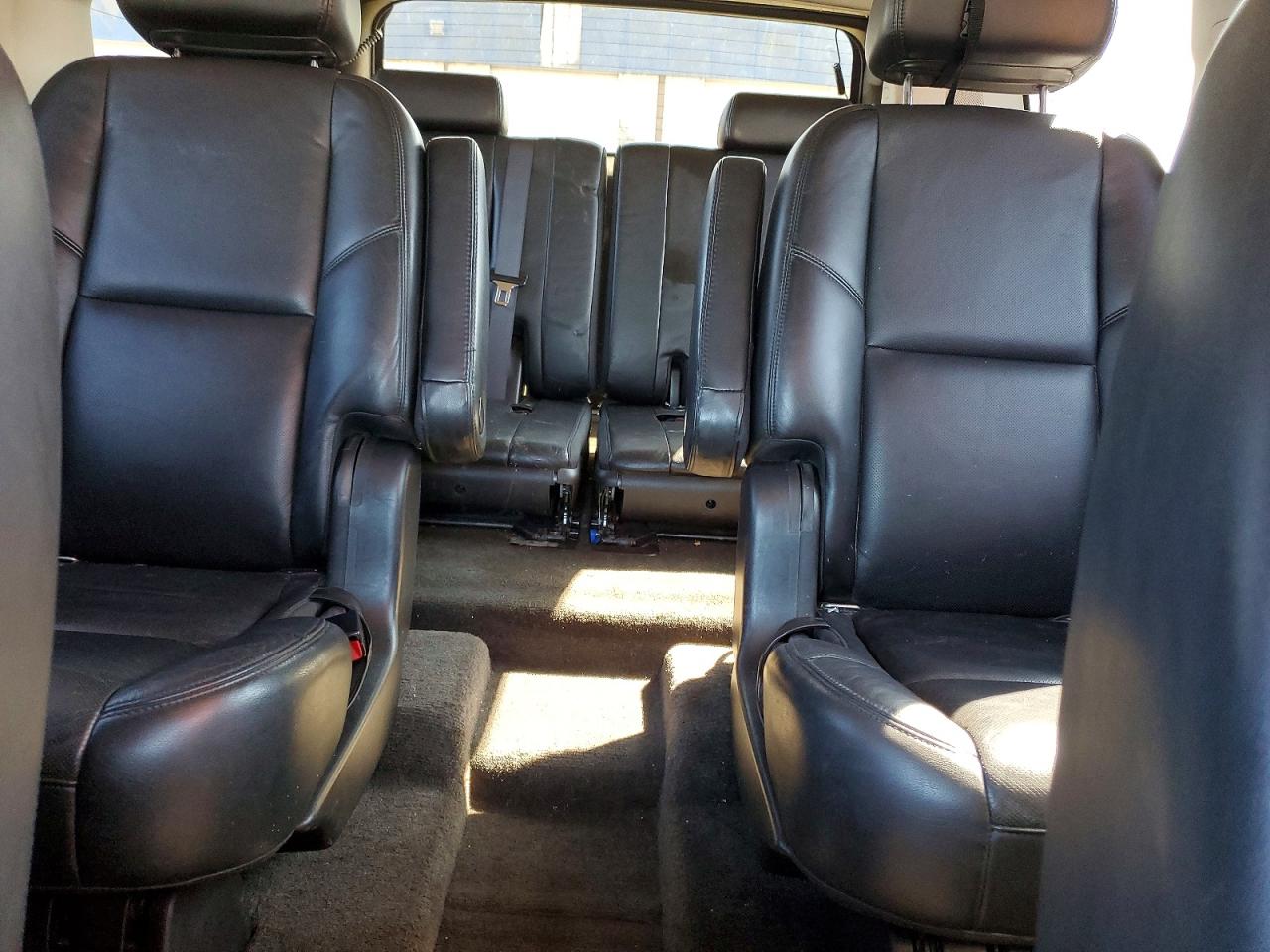 2008 Cadillac Escalade Luxury Black vin: 1GYFK63848R154284