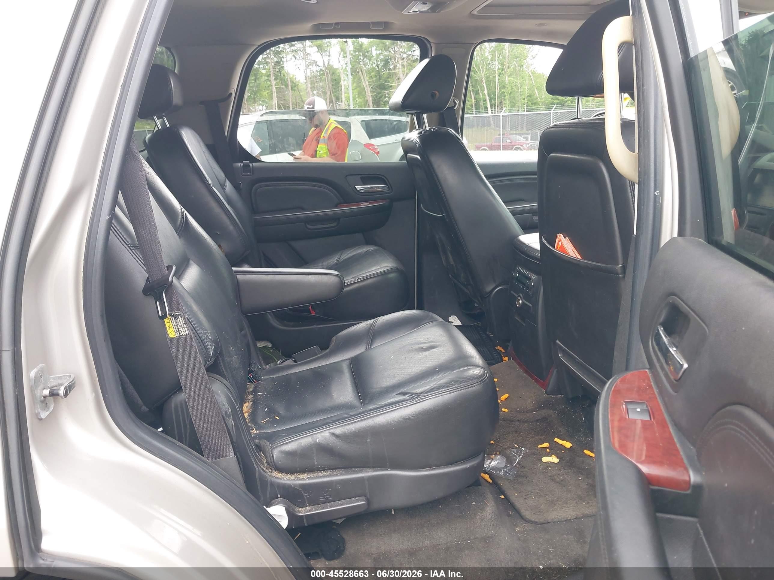 2007 Cadillac Escalade   Gray vin: 1GYFK63857R137430