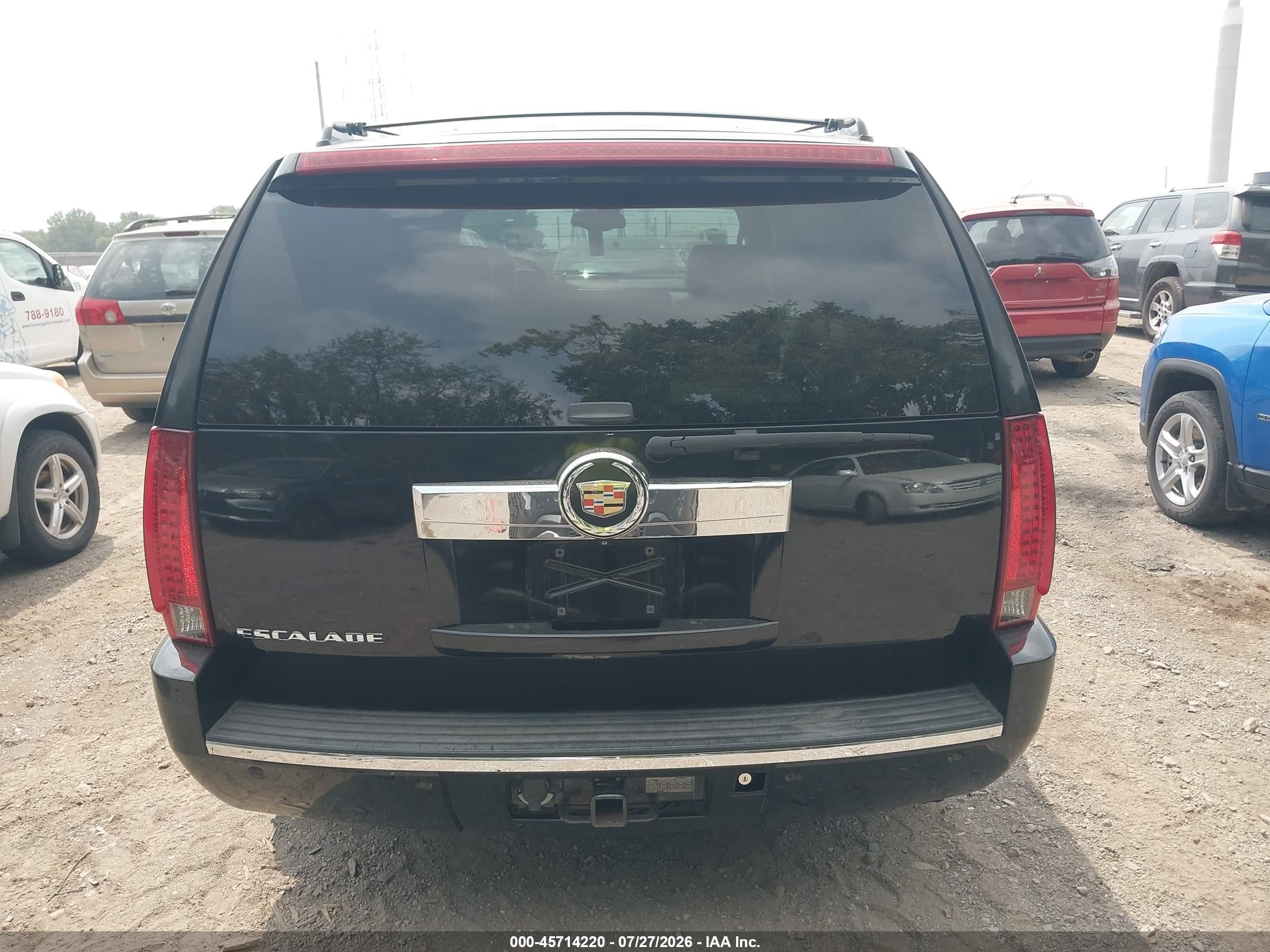 2007 Cadillac Escalade Luxury Black vin: 1GYFK63857R206715