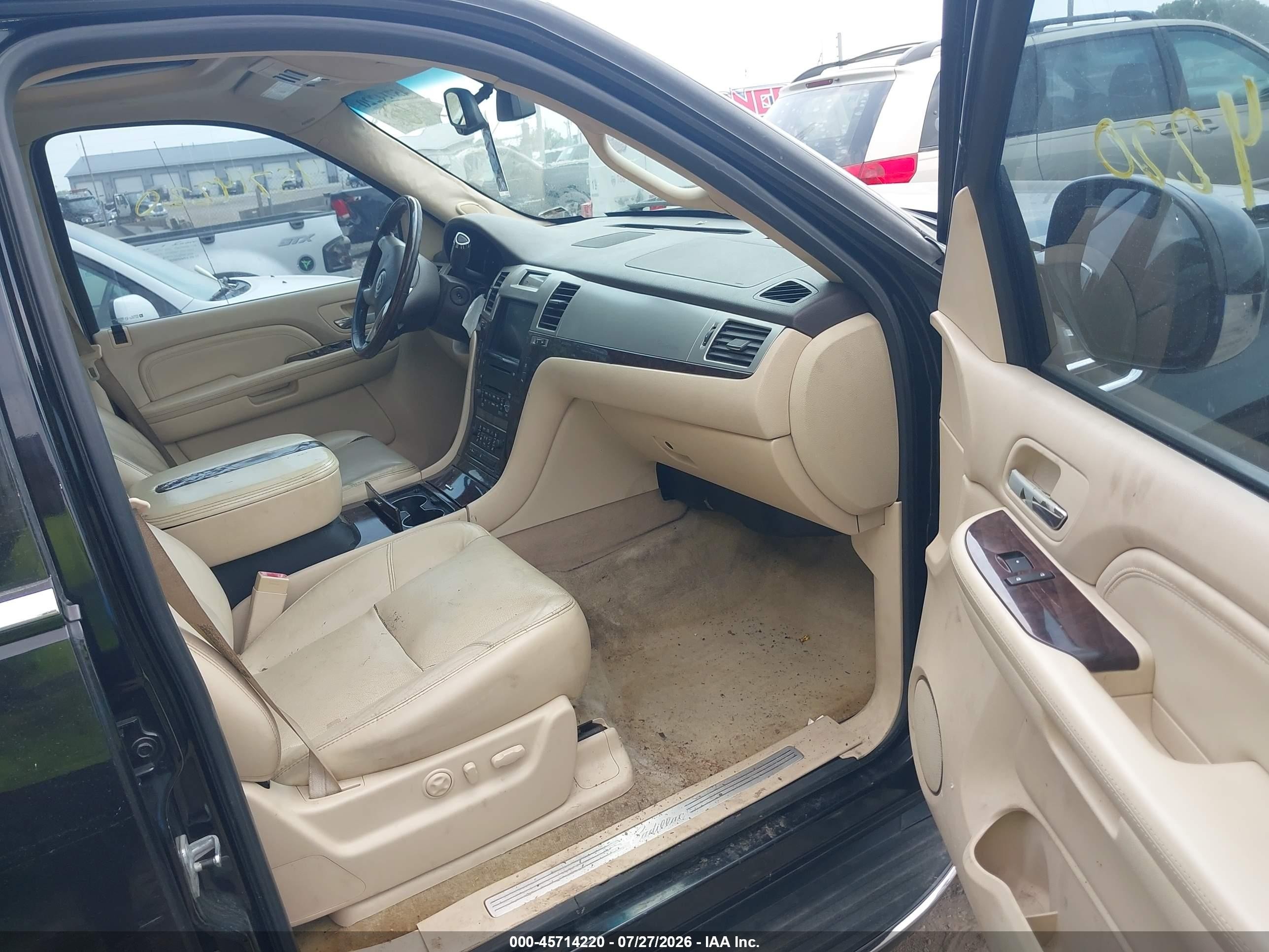 2007 Cadillac Escalade Luxury Black vin: 1GYFK63857R206715