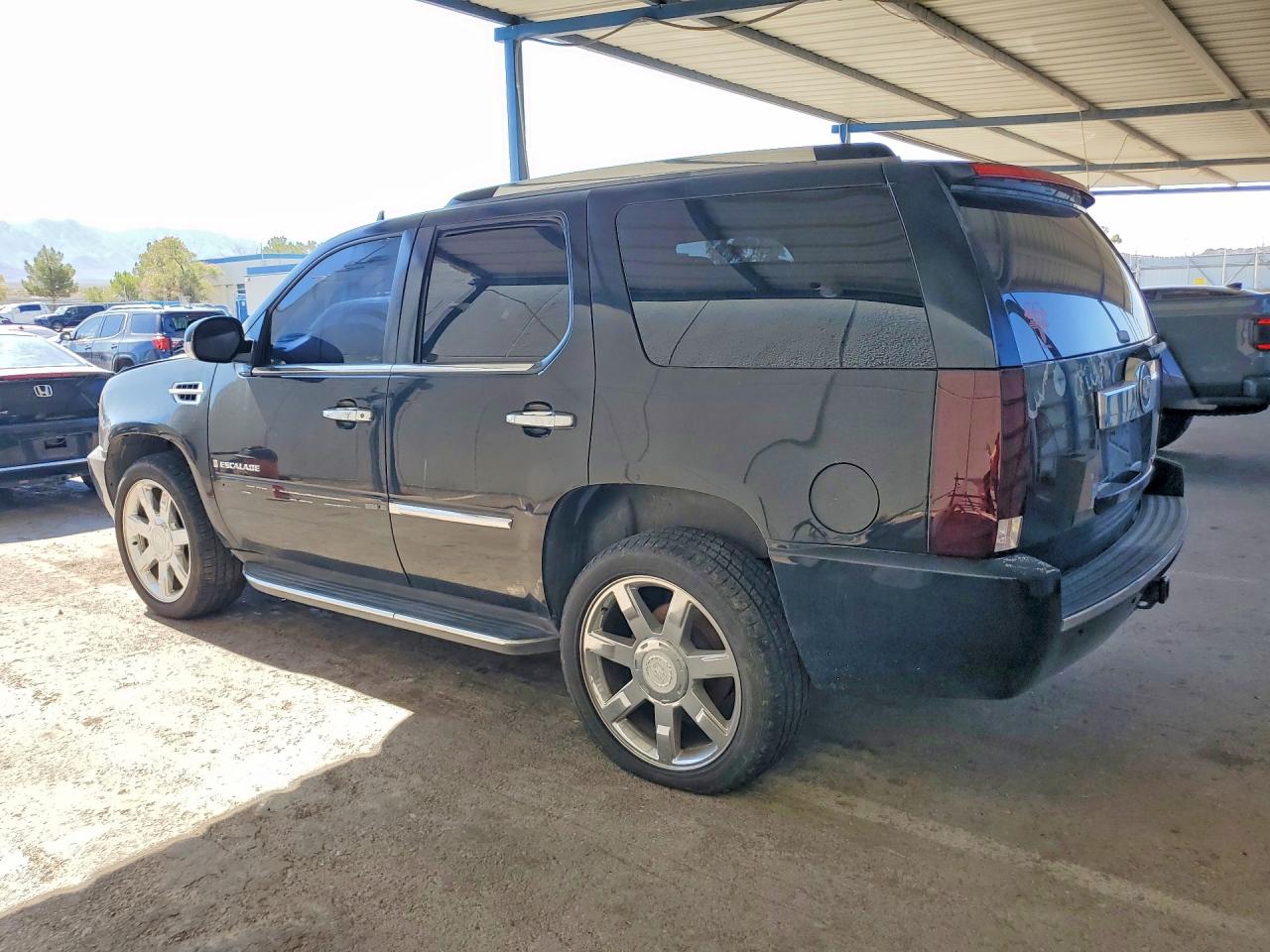 2007 Cadillac Escalade Luxury Black vin: 1GYFK63857R408132