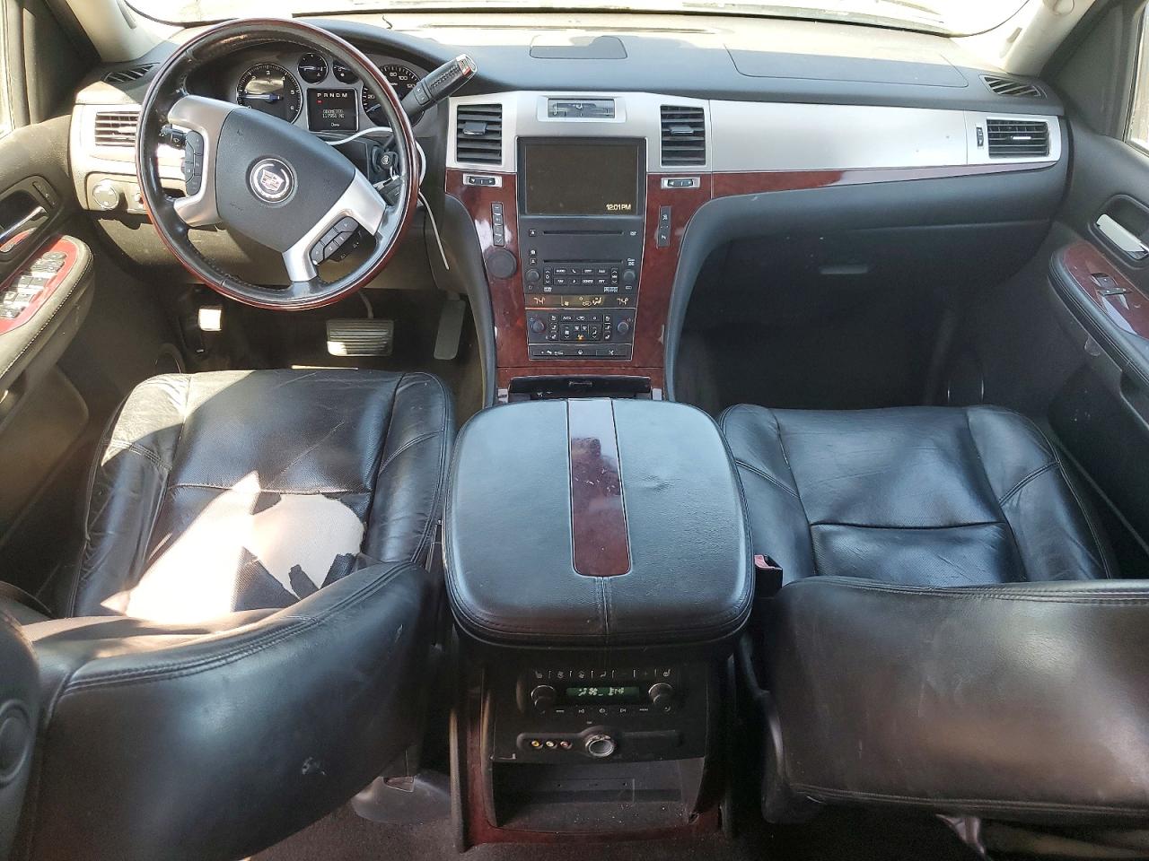 2008 Cadillac Escalade Luxury Black vin: 1GYFK63868R110755
