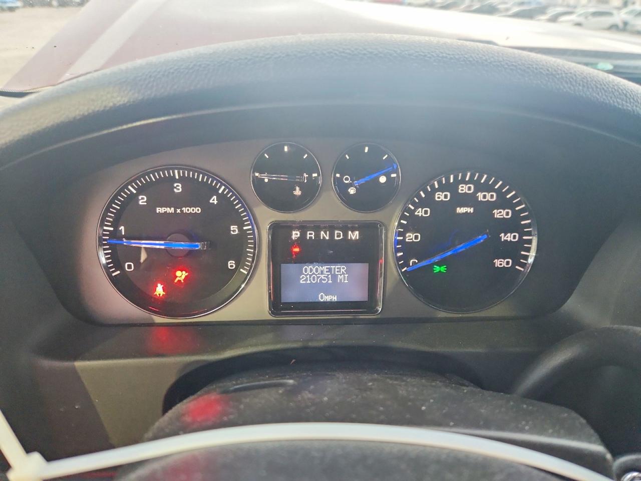 2008 Cadillac Escalade Red vin: 1GYFK63868R118970
