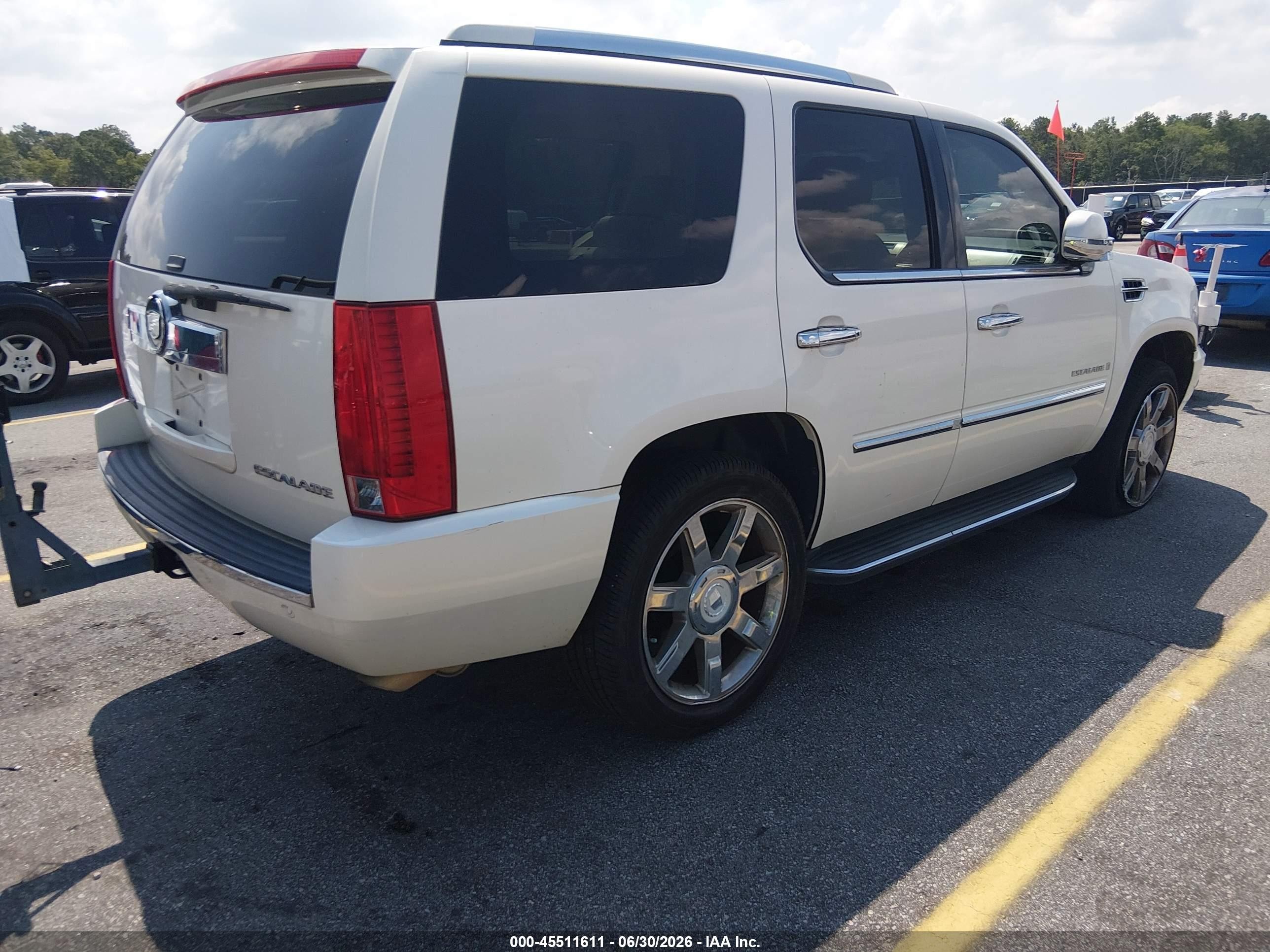 2008 Cadillac Escalade   Бежевый vin: 1GYFK63868R174200