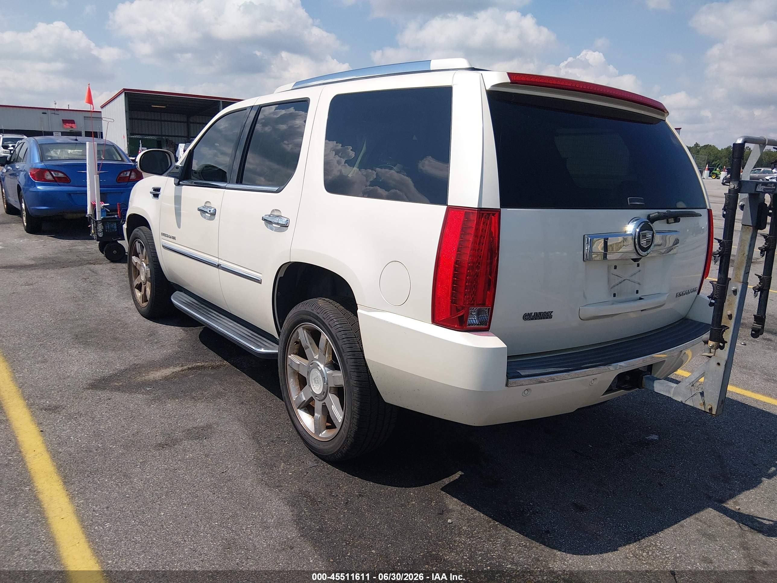 2008 Cadillac Escalade   Бежевый vin: 1GYFK63868R174200