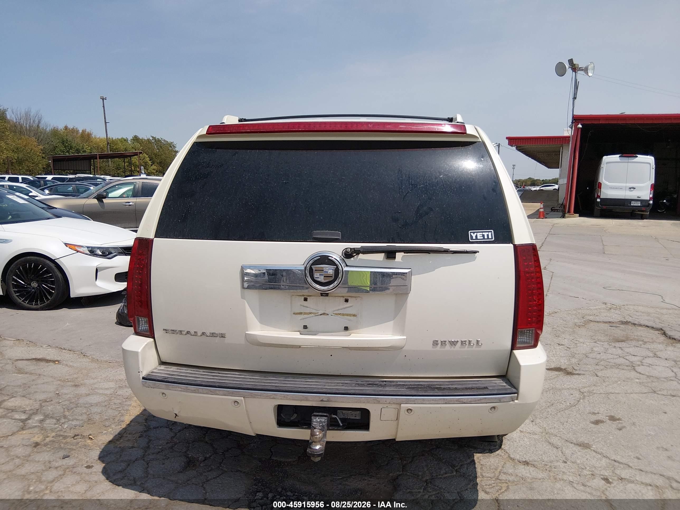 2007 Cadillac Escalade Standard Champagne vin: 1GYFK63877R267158