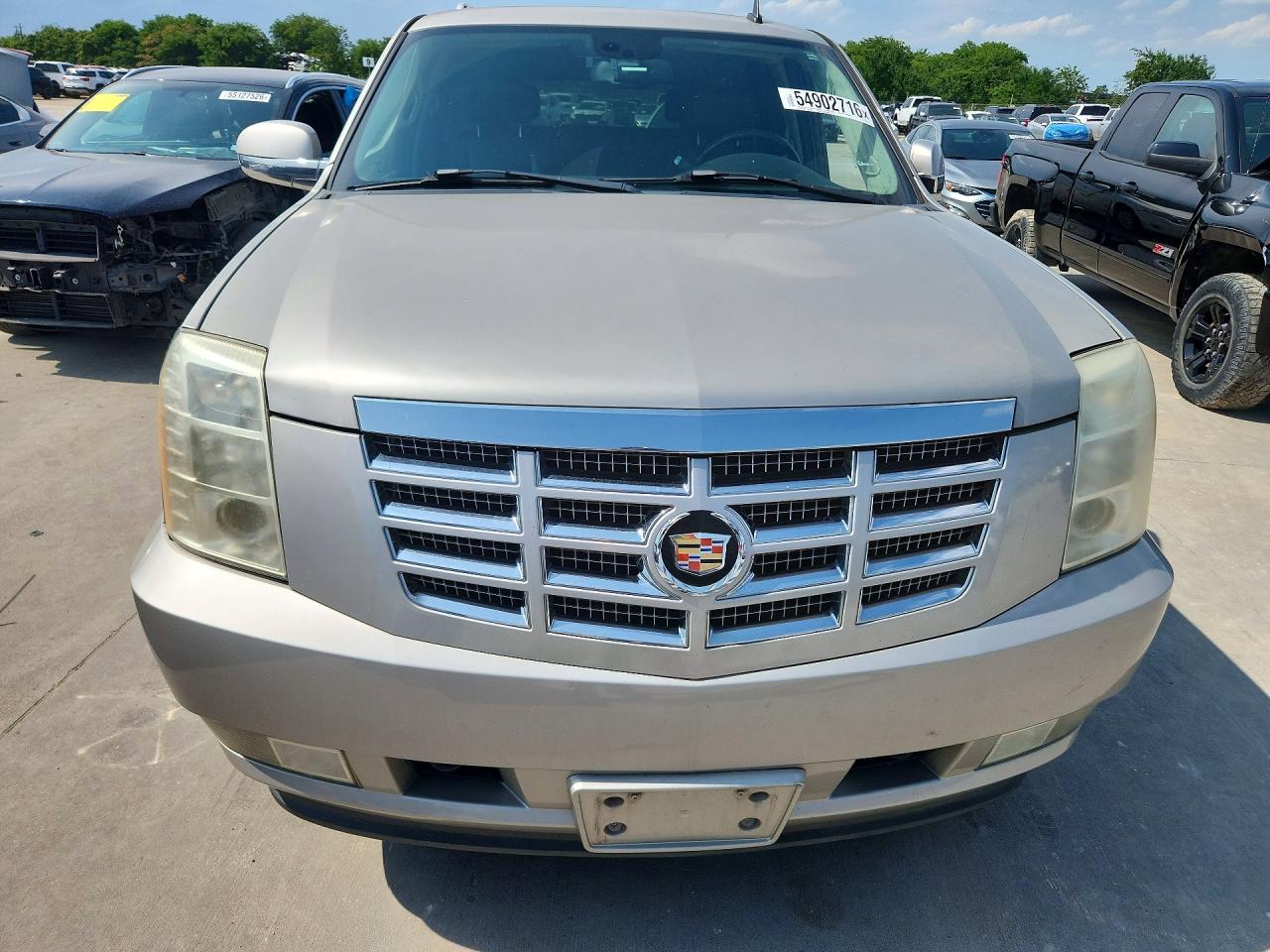 2007 Cadillac Escalade Luxury Cream vin: 1GYFK63877R307190
