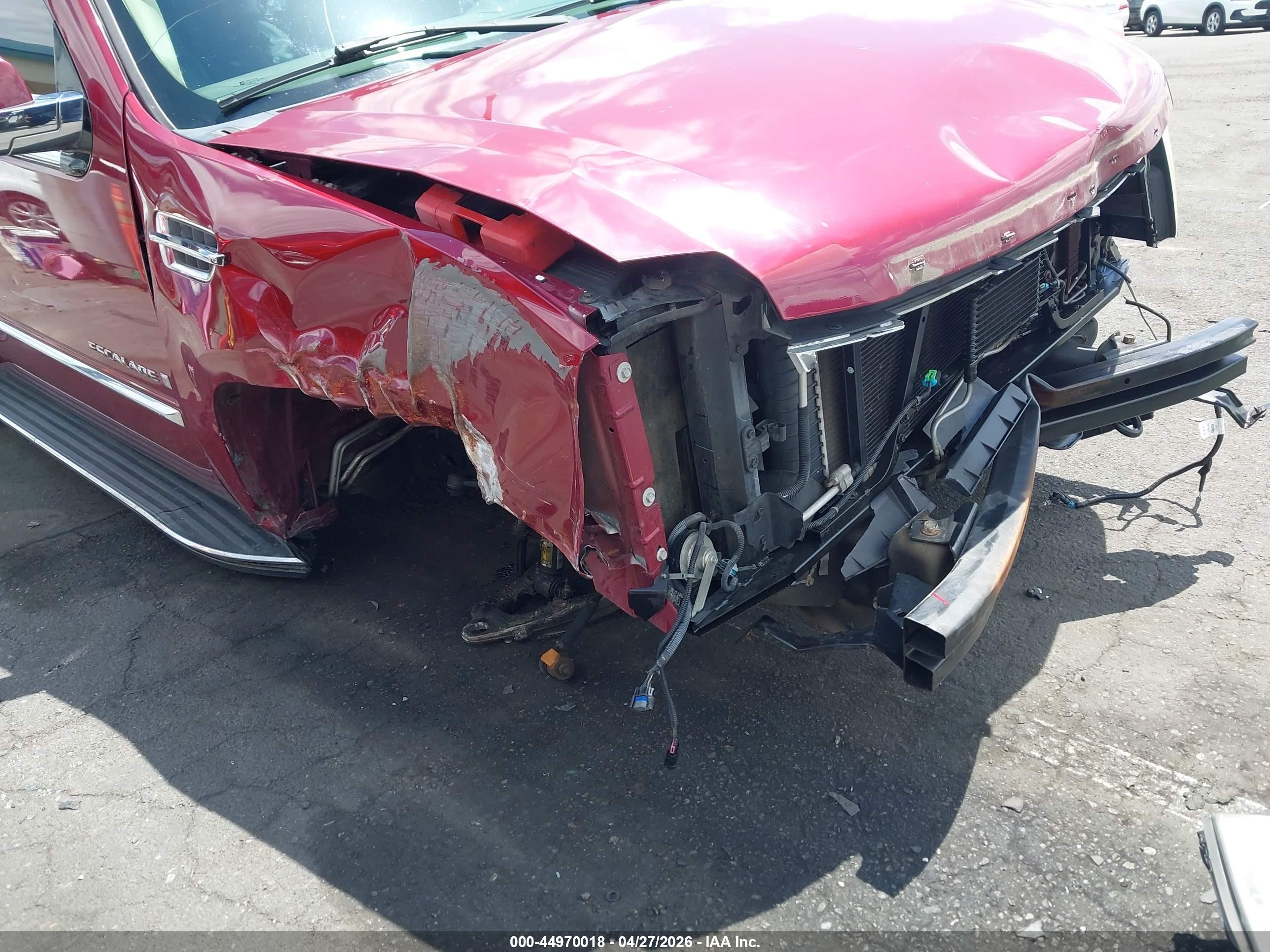 2007 Cadillac Escalade Standard Red vin: 1GYFK63877R328637