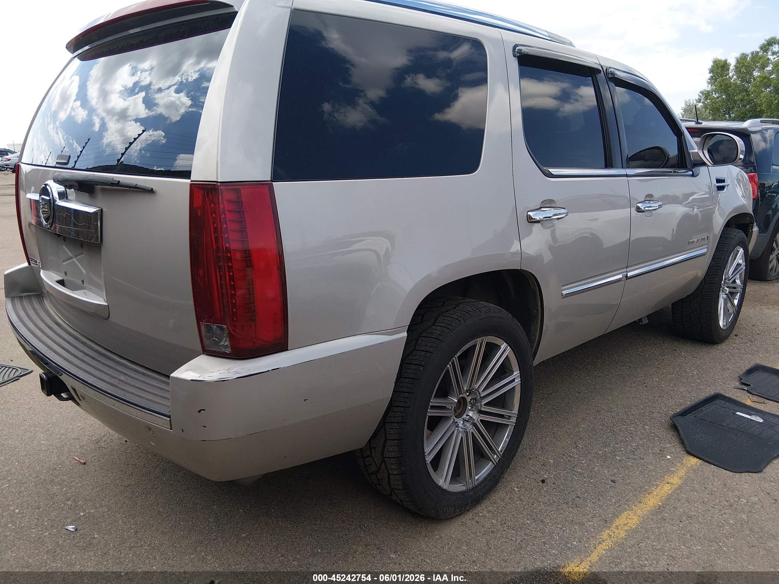 2007 Cadillac Escalade Standard Champagne vin: 1GYFK63877R336625
