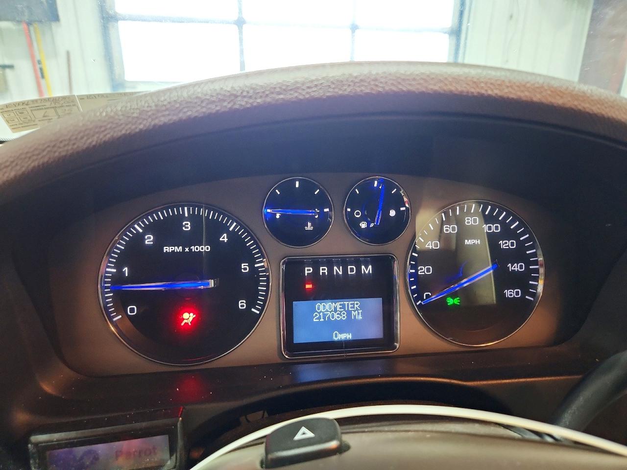 2008 Cadillac Escalade Luxury Cream vin: 1GYFK63878R161780