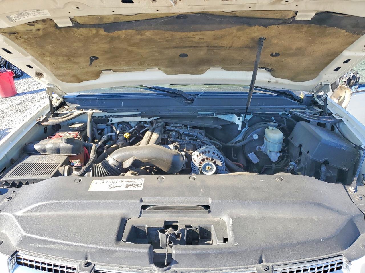2007 Cadillac Escalade Luxury Cream vin: 1GYFK63897R186226
