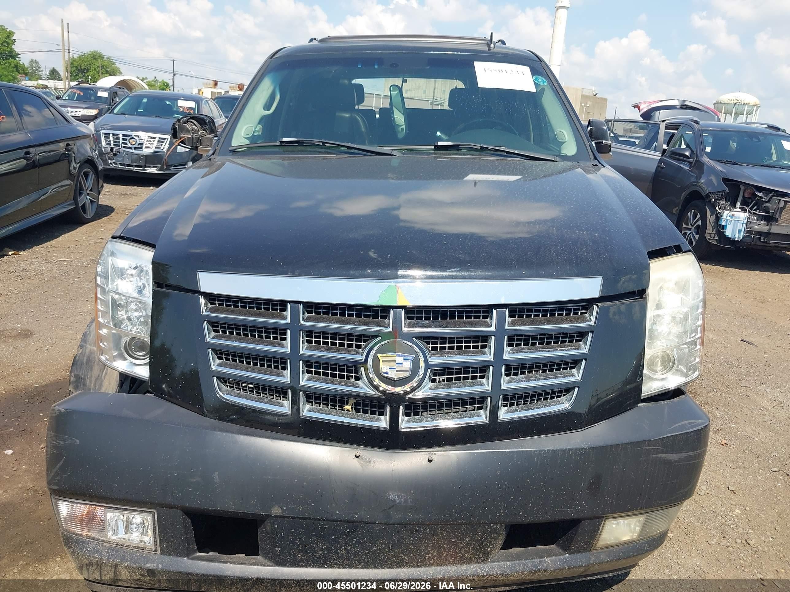 2007 Cadillac Escalade   Black vin: 1GYFK63897R297911