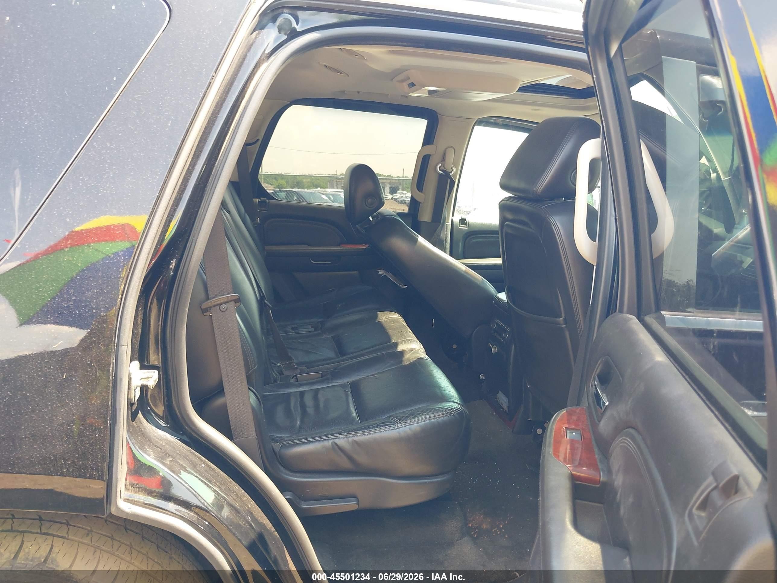 2007 Cadillac Escalade   Black vin: 1GYFK63897R297911