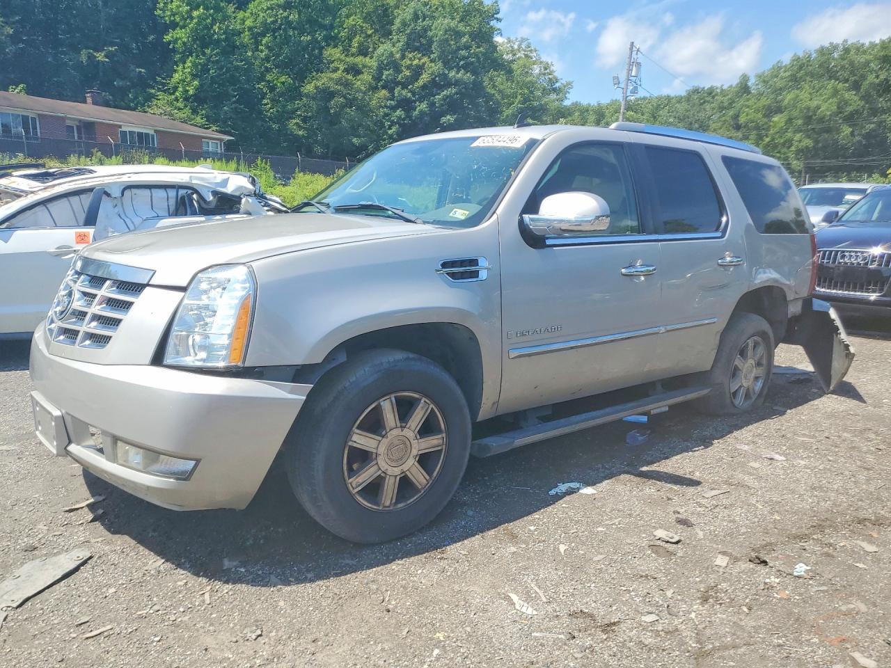 2007 Cadillac Escalade Luxury Beige vin: 1GYFK63897R302220
