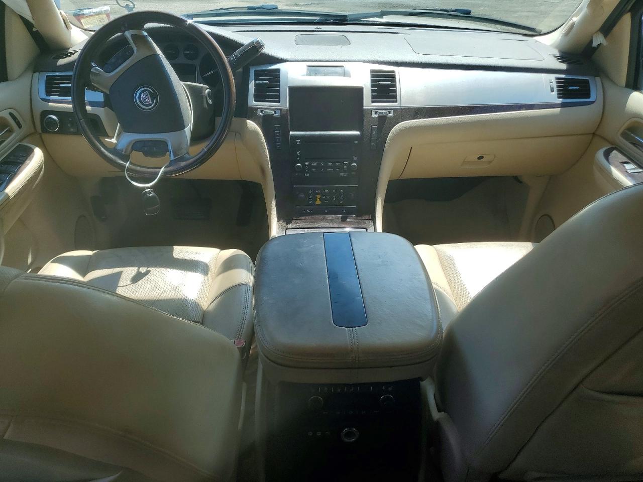 2007 Cadillac Escalade Luxury Beige vin: 1GYFK63897R302220