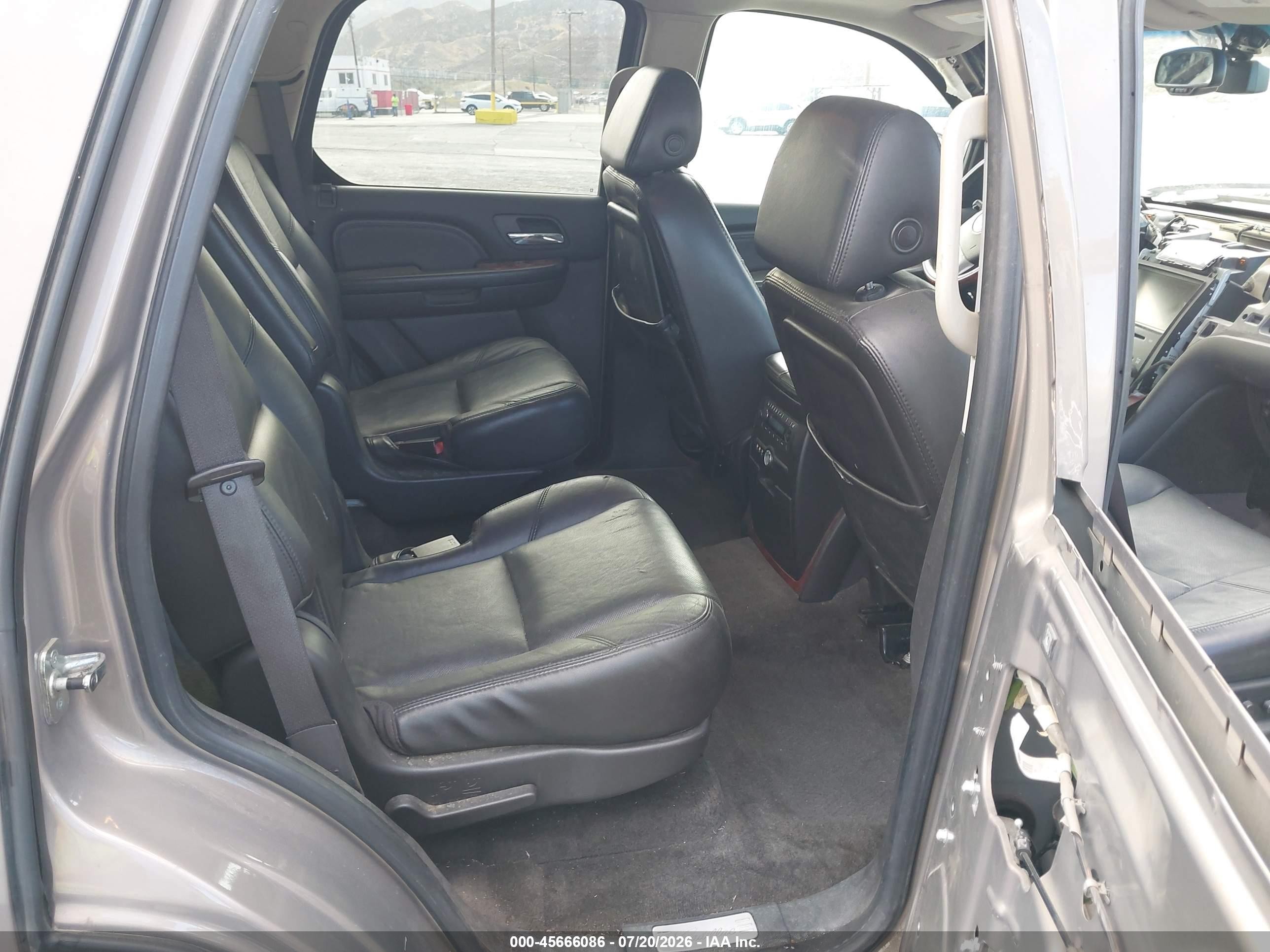 2007 Cadillac Escalade Beige vin: 1GYFK63897R365074