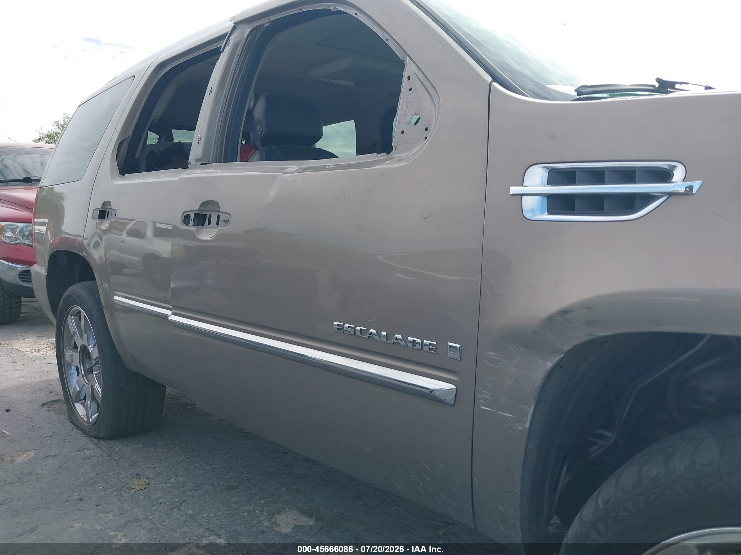 2007 Cadillac Escalade Beige vin: 1GYFK63897R365074