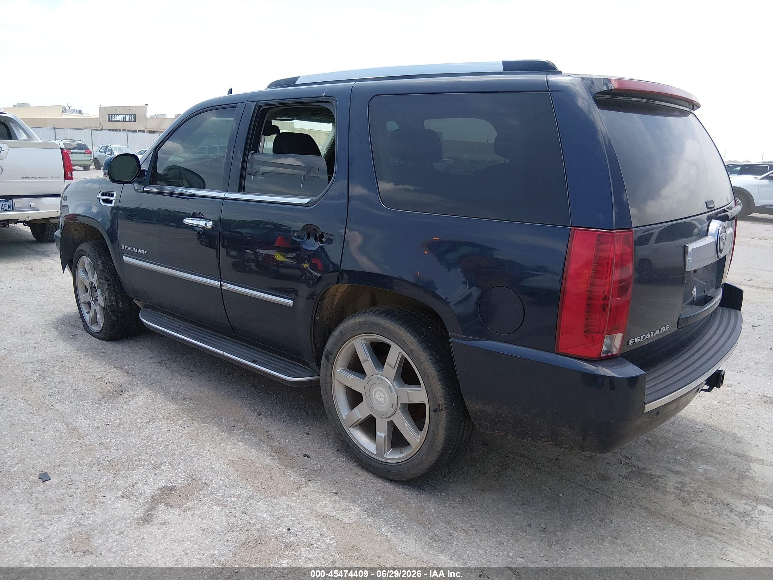 2007 Cadillac Escalade   Черный vin: 1GYFK638X7R347439