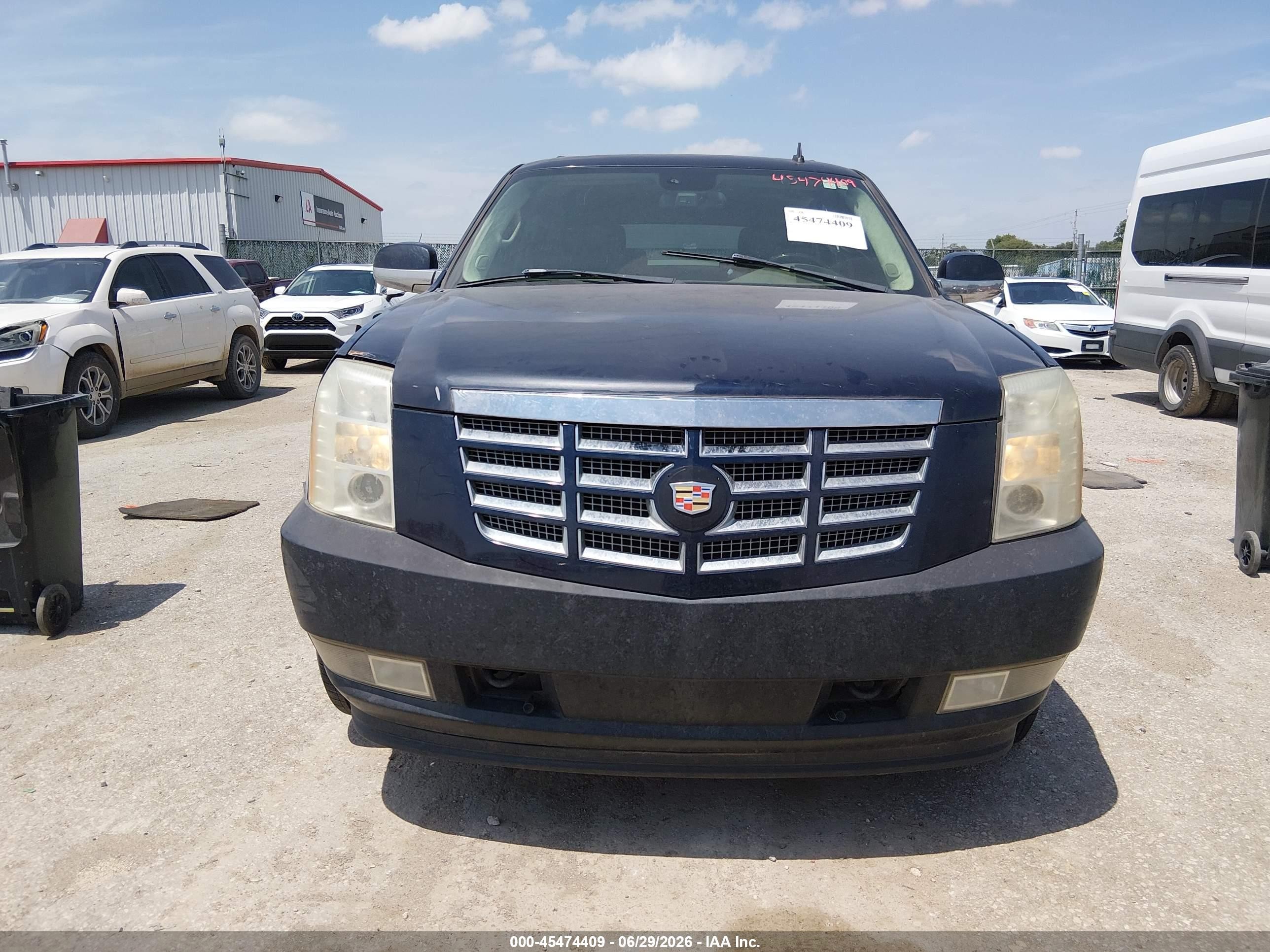 2007 Cadillac Escalade   Черный vin: 1GYFK638X7R347439