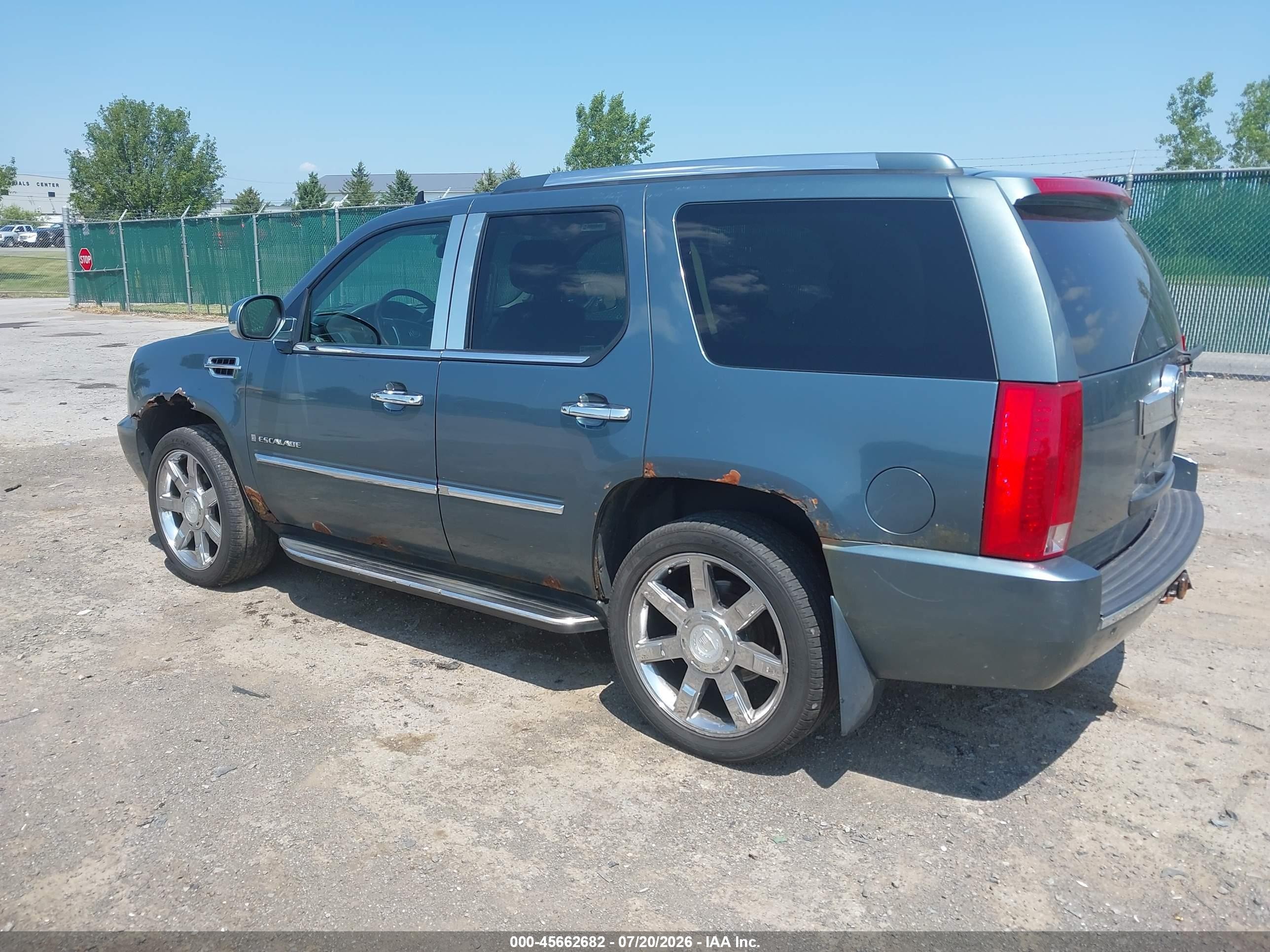 2008 Cadillac Escalade   Синий vin: 1GYFK638X8R263154