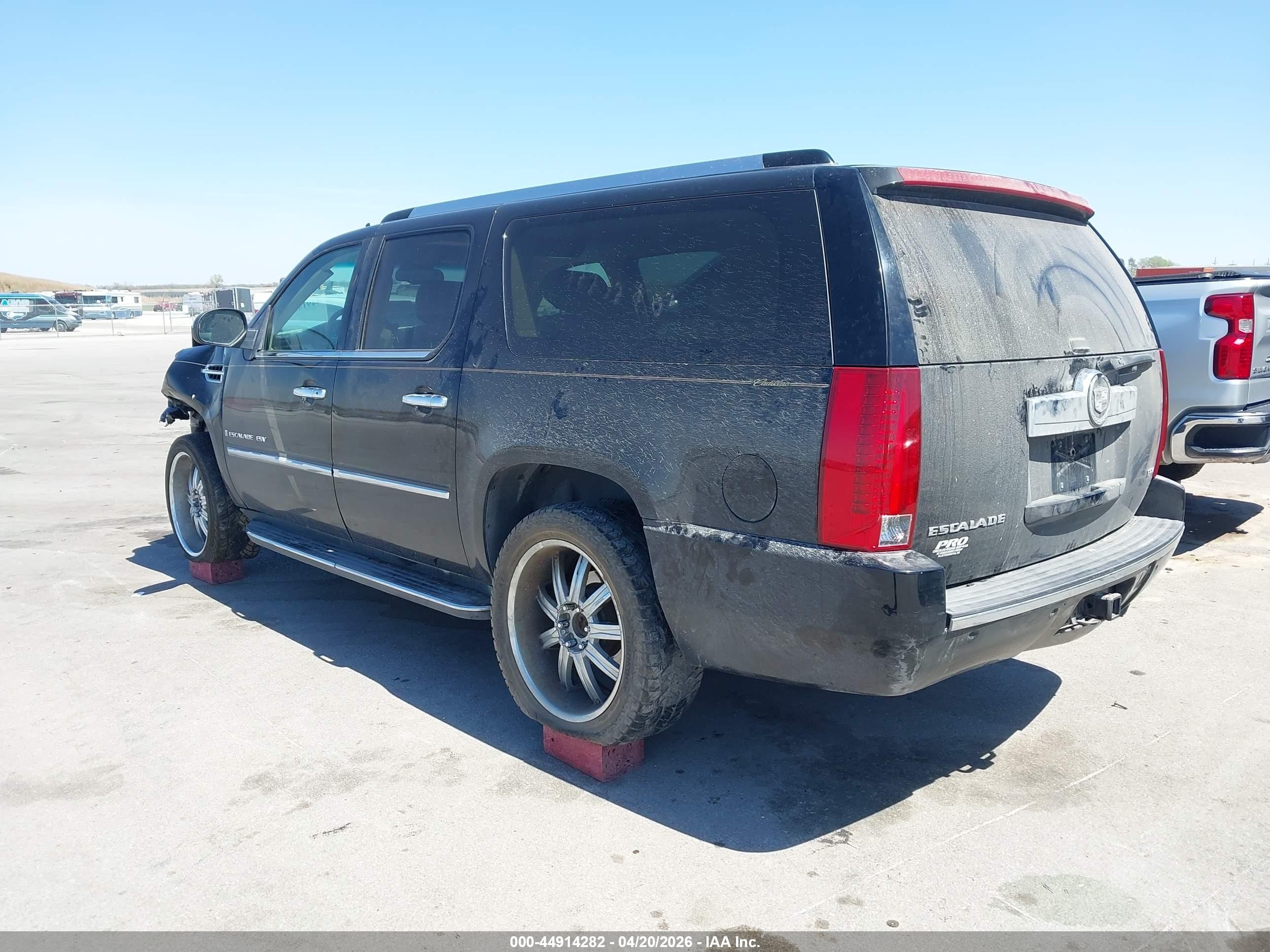 2007 Cadillac Escalade Esv Standard Черный vin: 1GYFK66827R321851