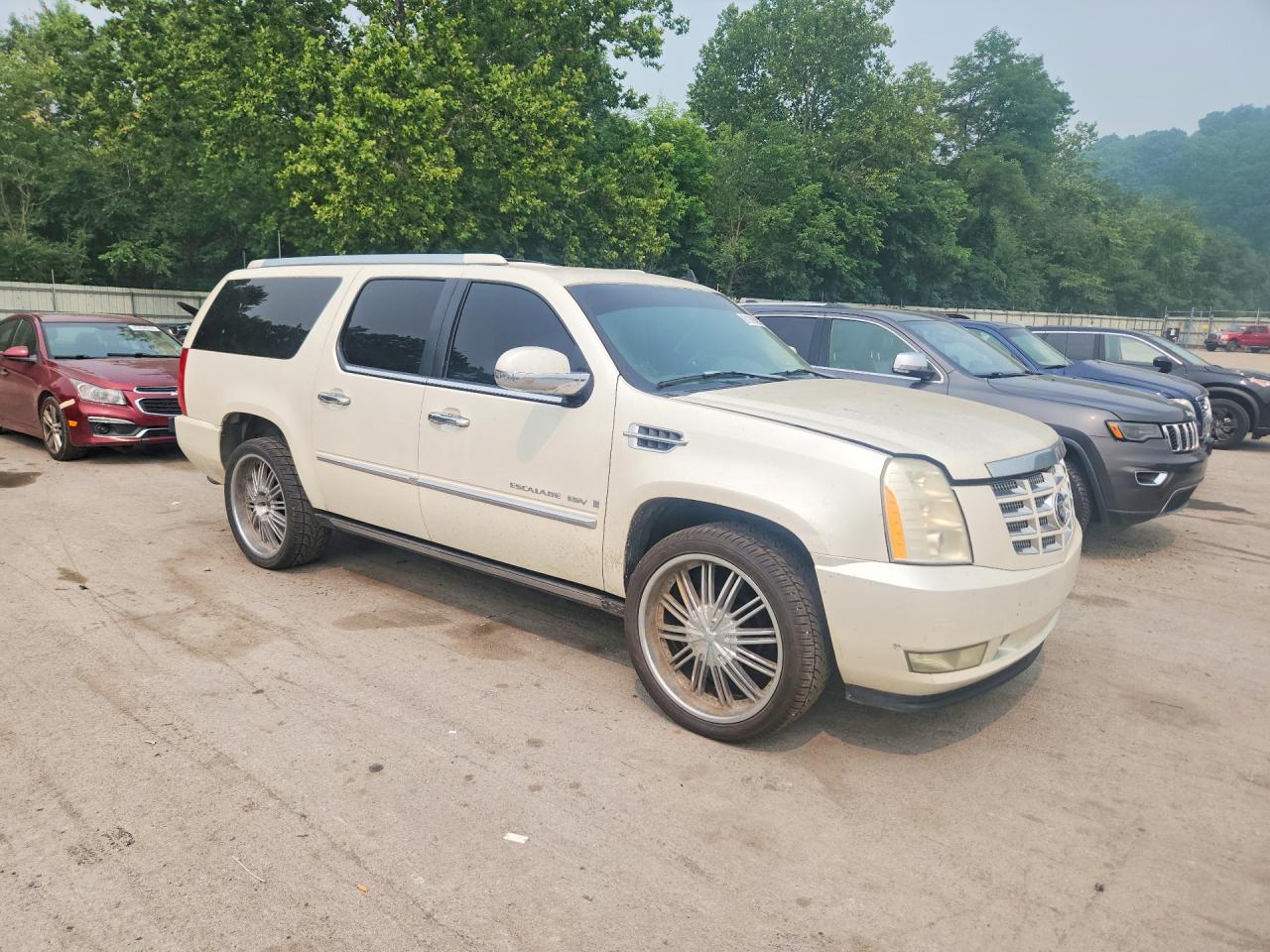 2007 Cadillac Escalade Esv White vin: 1GYFK66827R335653