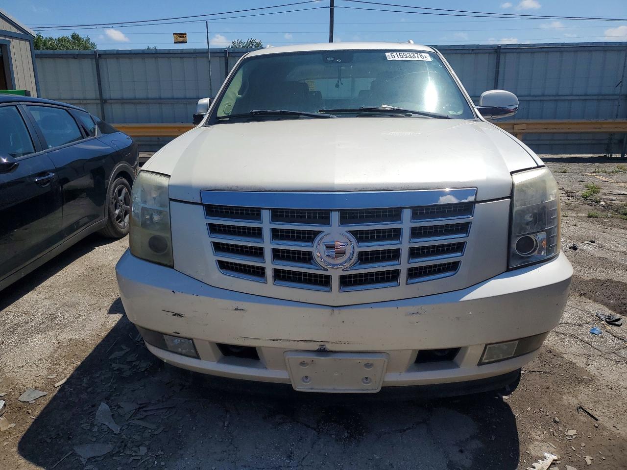 2008 Cadillac Escalade Esv White vin: 1GYFK66828R119061