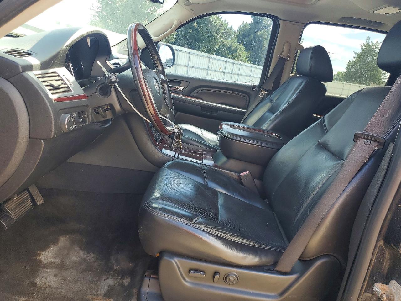 2008 Cadillac Escalade Esv Black vin: 1GYFK66838R189085