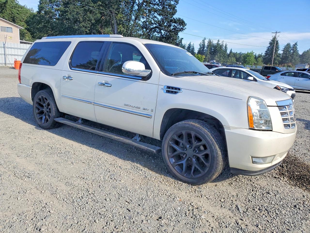 2008 Cadillac Escalade Esv White vin: 1GYFK66858R120558