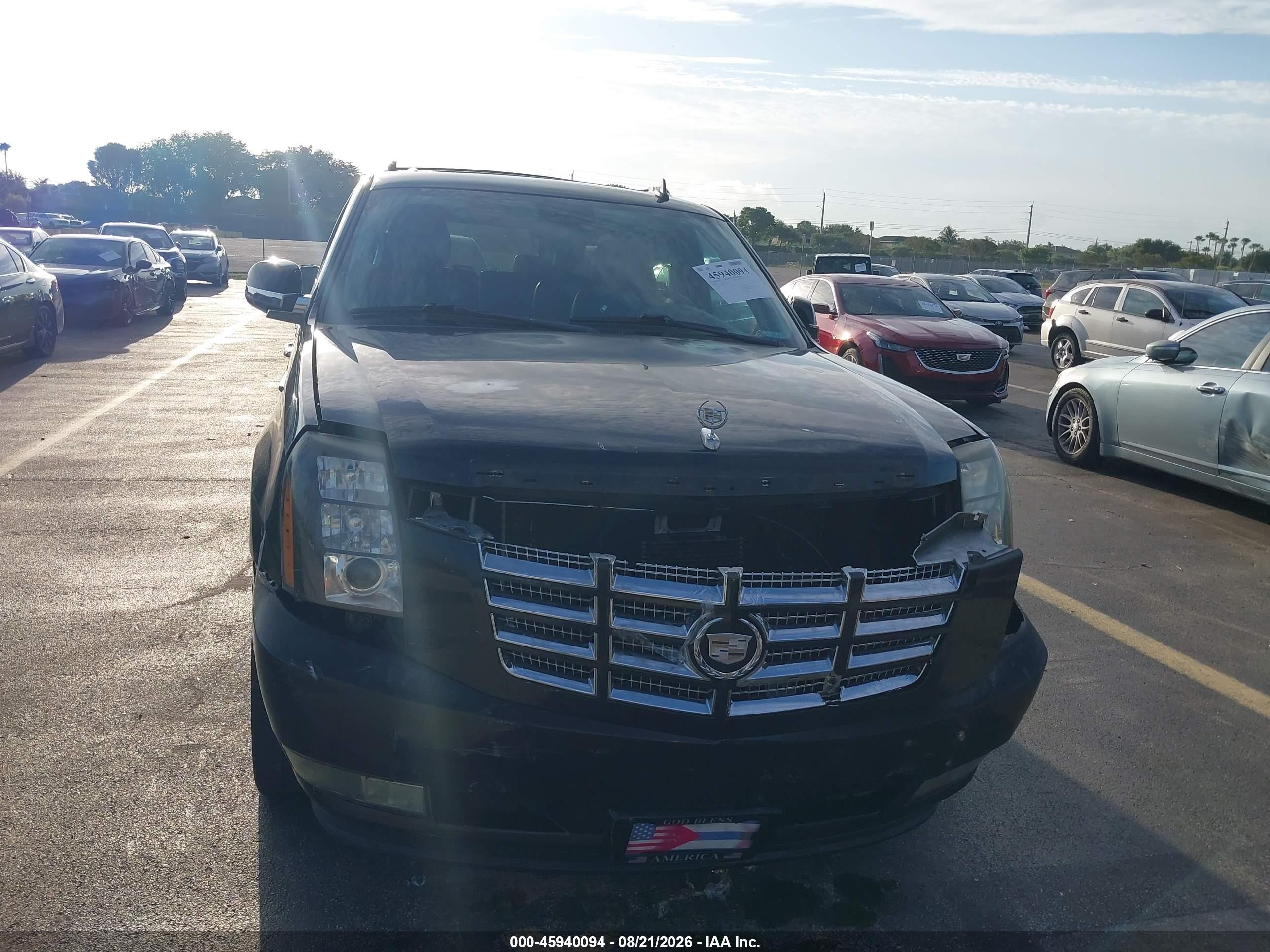 2008 Cadillac Escalade Esv   Black vin: 1GYFK66858R240568