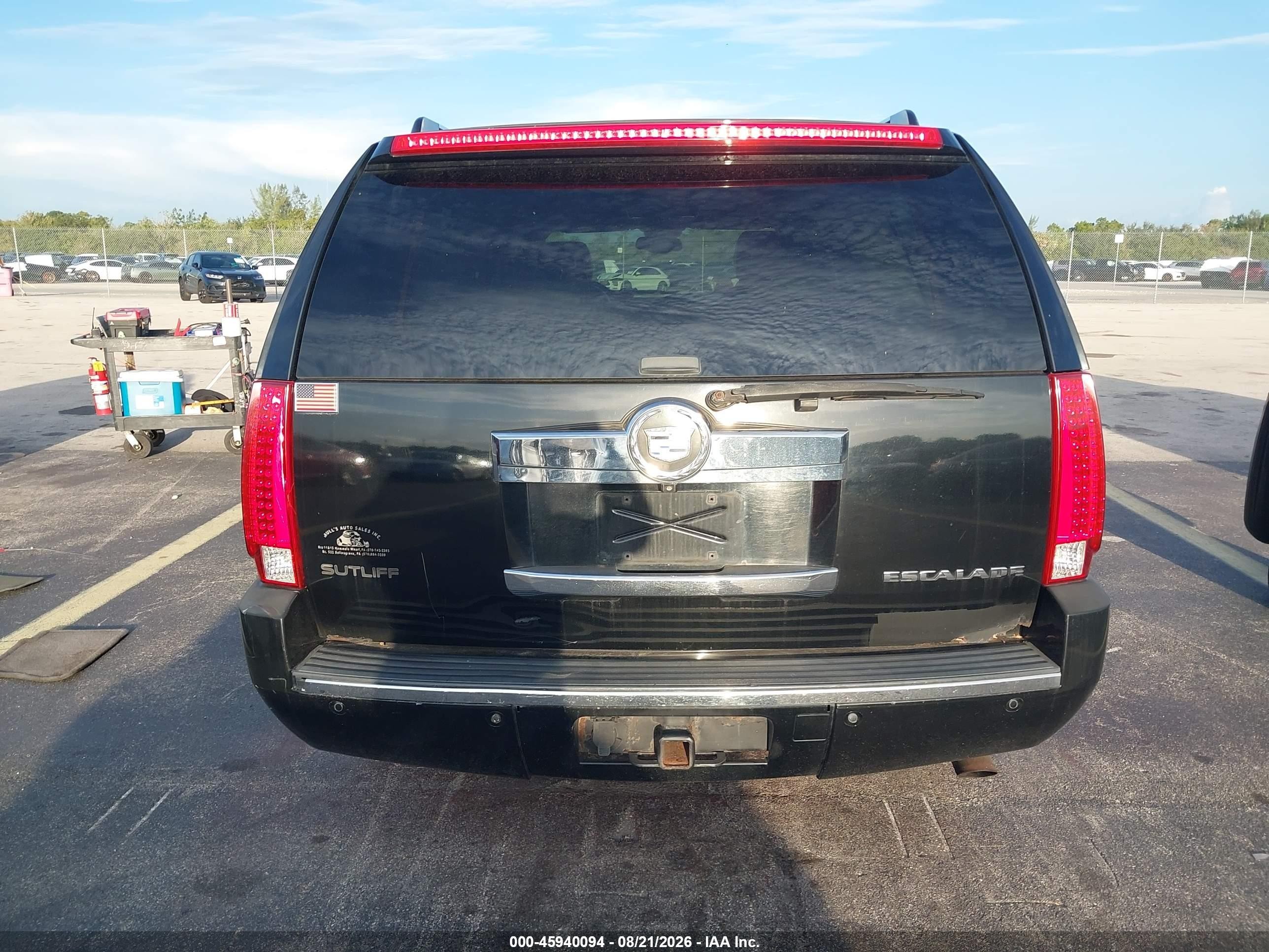 2008 Cadillac Escalade Esv   Black vin: 1GYFK66858R240568