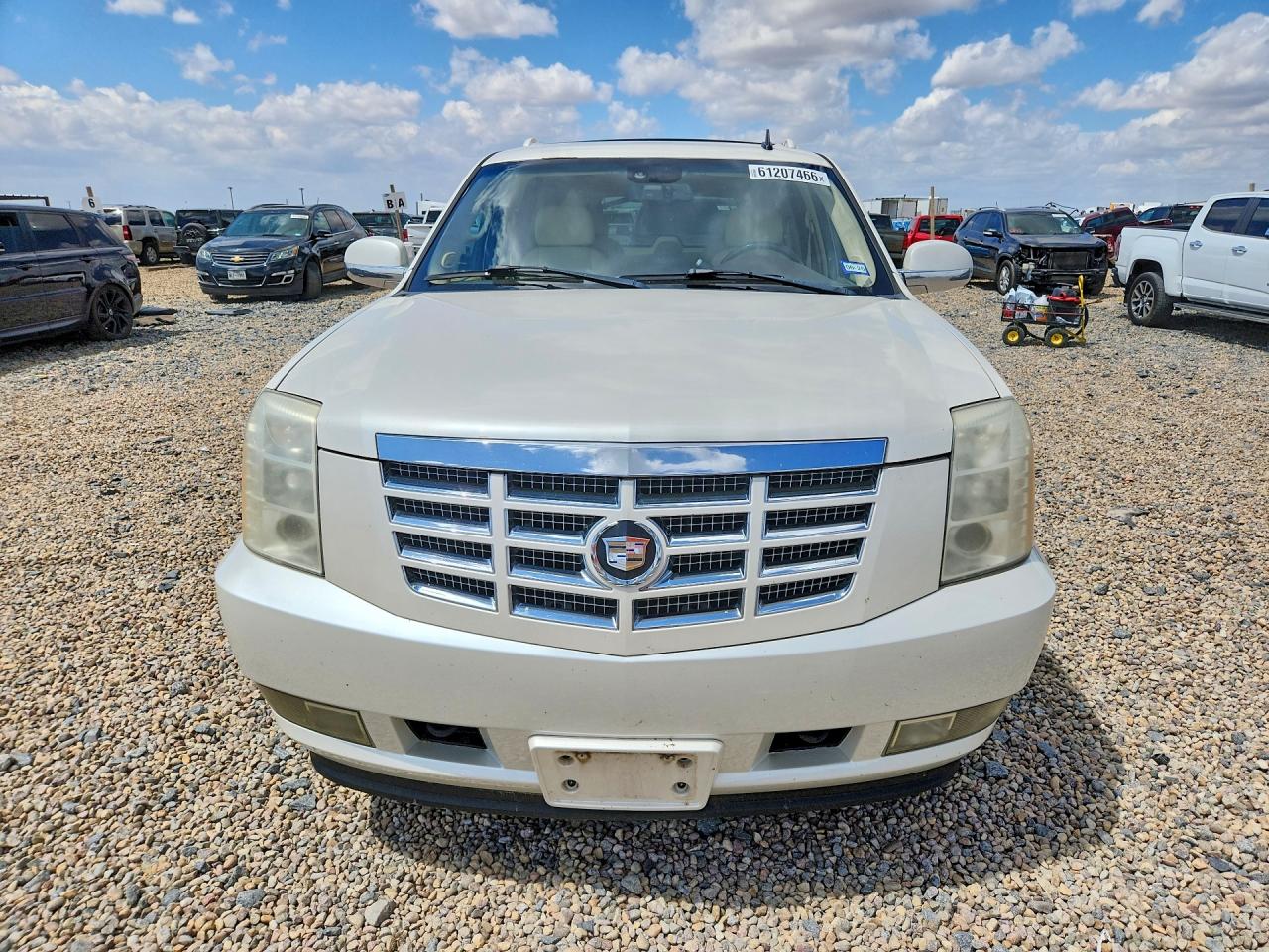 2007 Cadillac Escalade Esv Cream vin: 1GYFK66867R391269