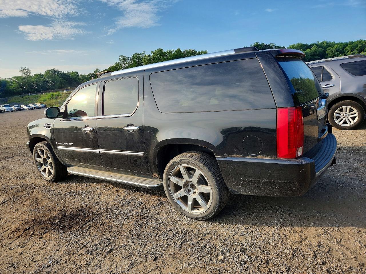 2007 Cadillac Escalade Esv Black vin: 1GYFK66867R425064