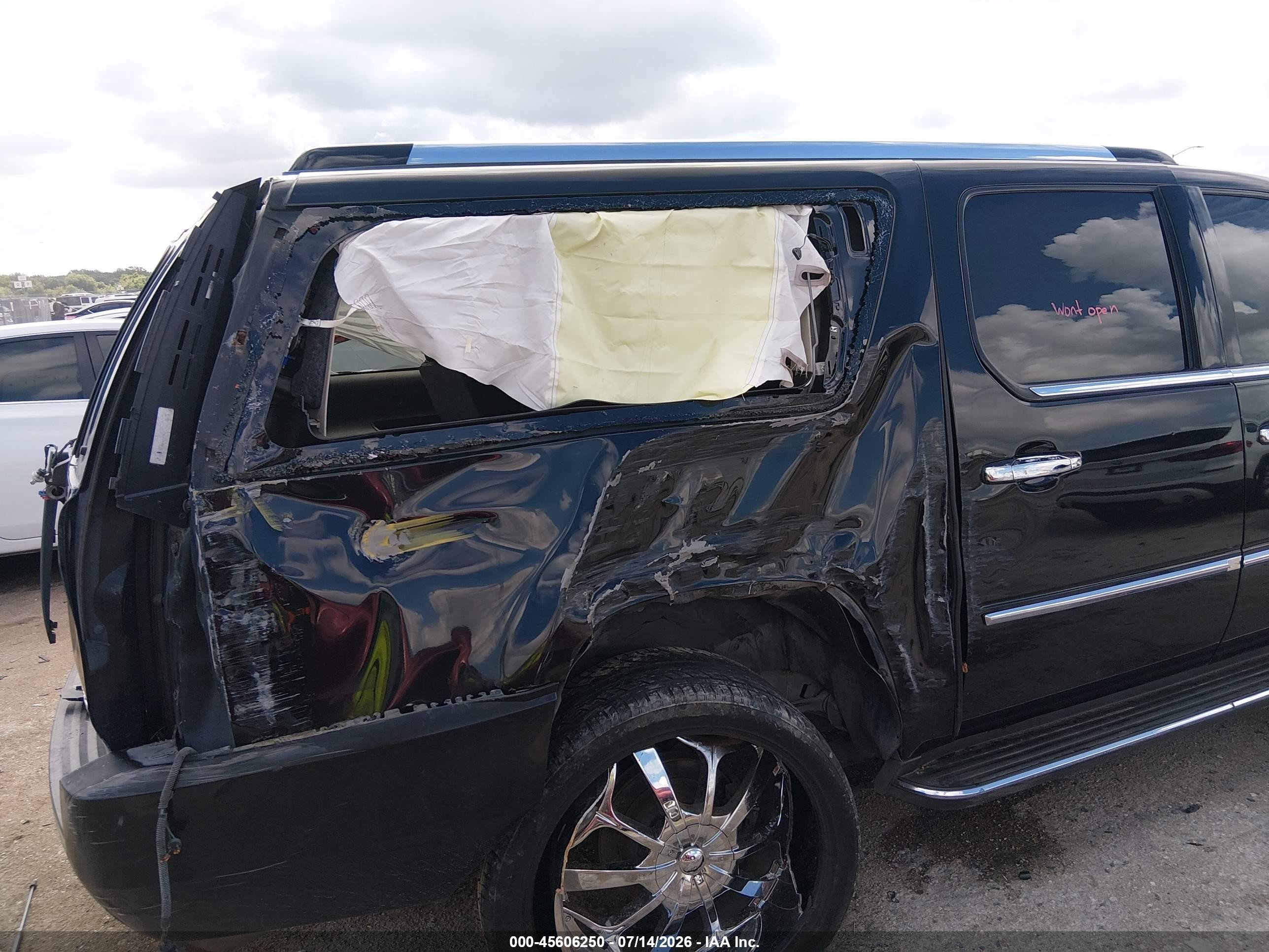 2008 Cadillac Escalade Esv   Black vin: 1GYFK66868R102764