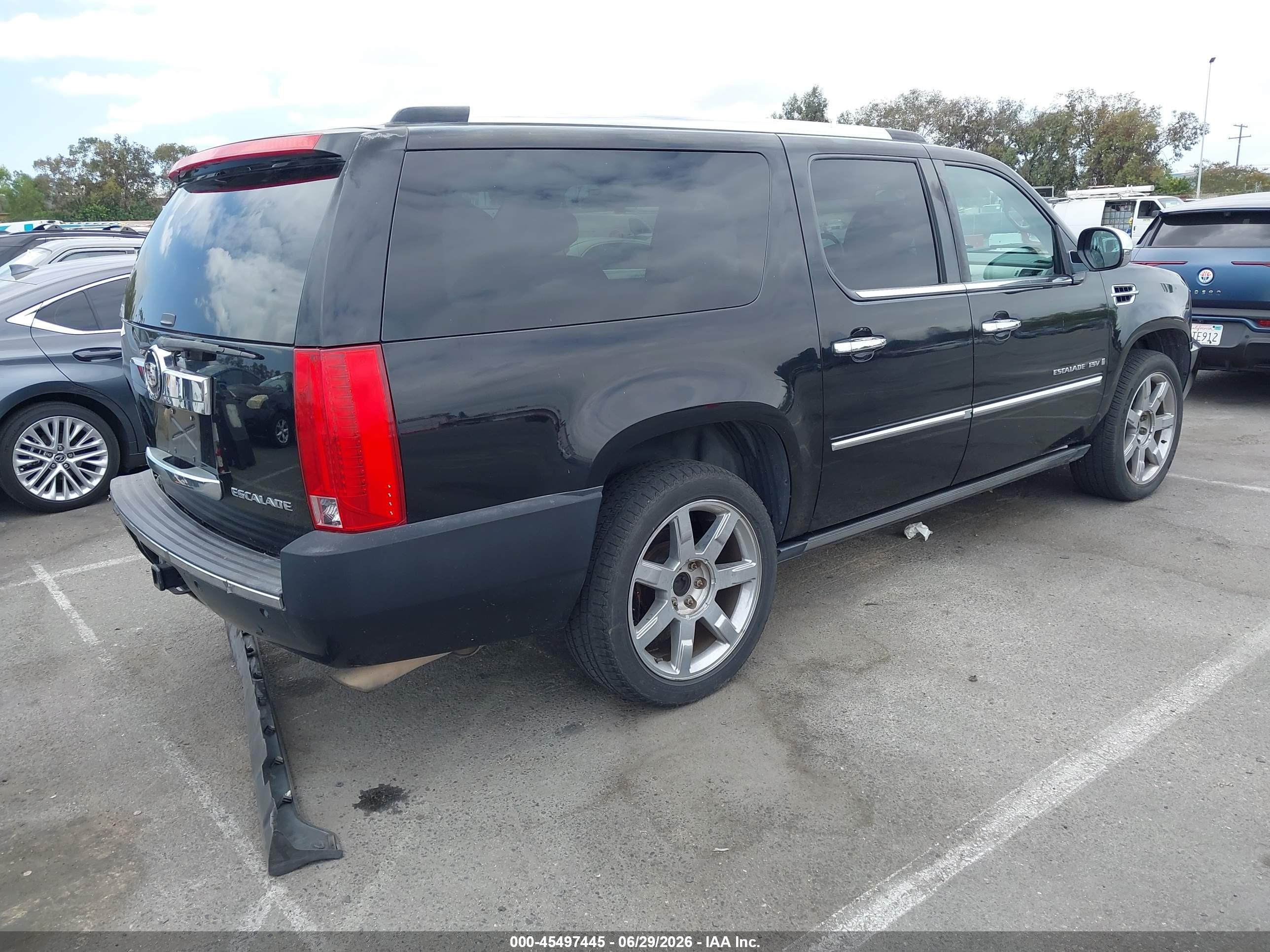 2008 Cadillac Escalade Esv   Black vin: 1GYFK66868R161118