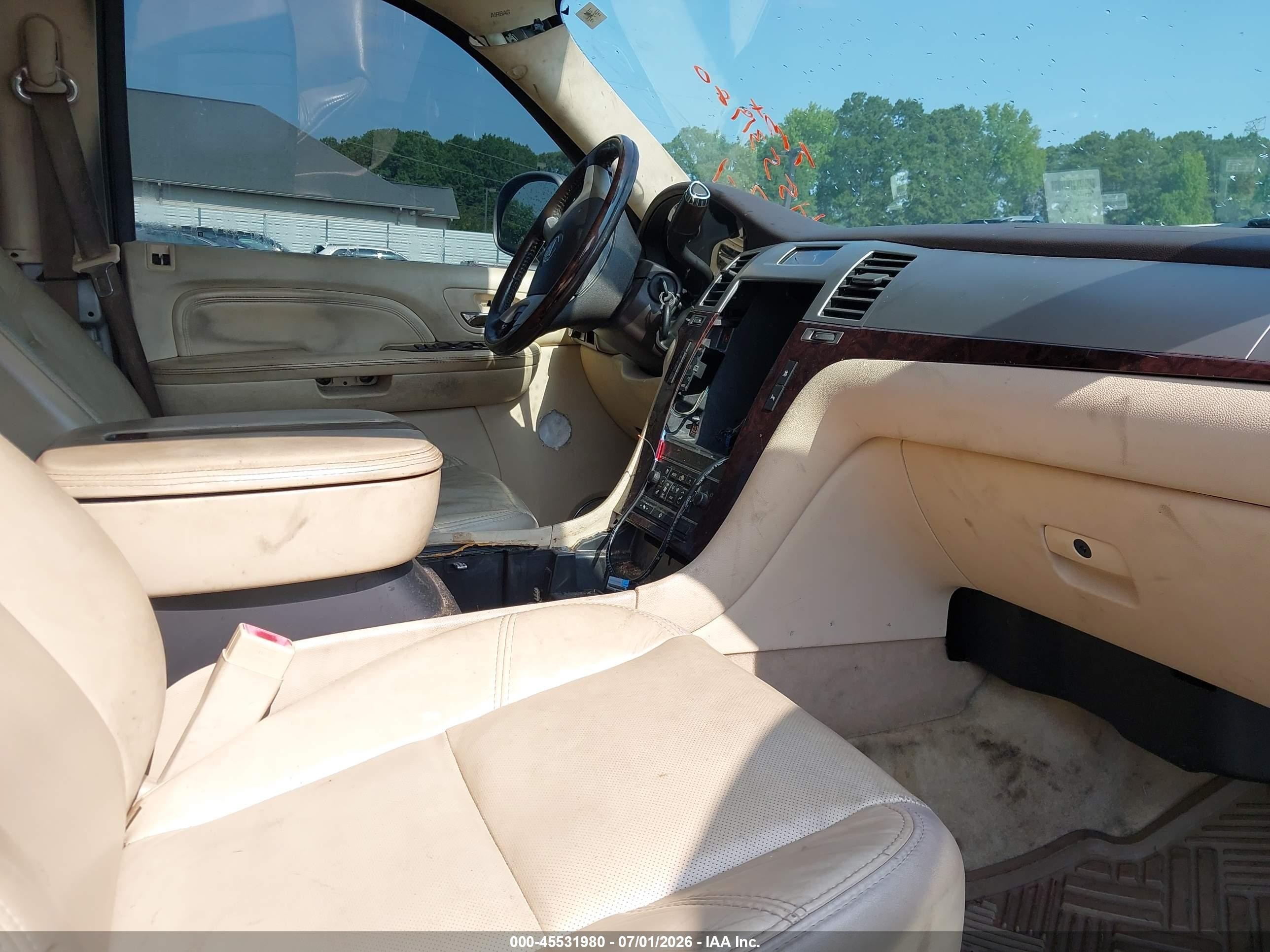 2008 Cadillac Escalade Esv Standard Бежевый vin: 1GYFK66868R175780
