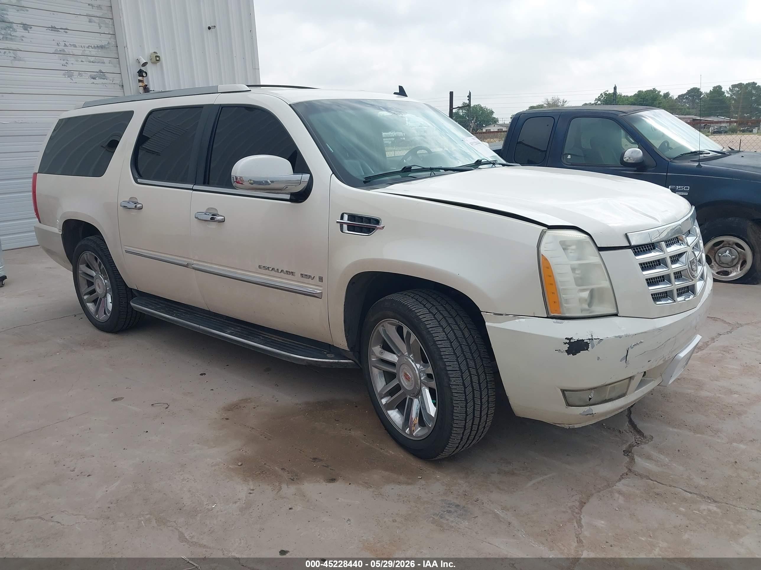 2008 Cadillac Escalade Esv Standard White vin: 1GYFK66868R258495