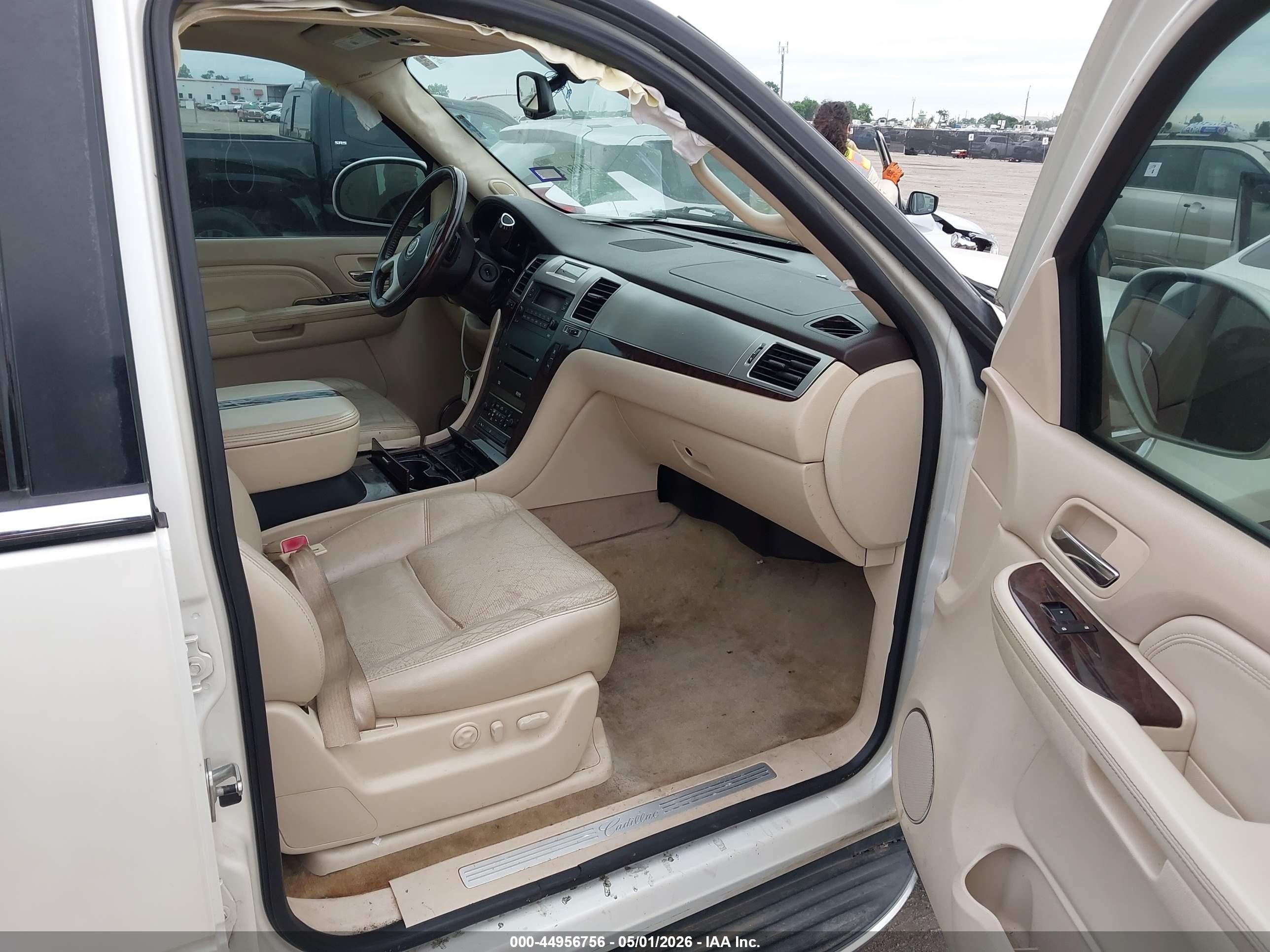 2007 Cadillac Escalade Esv Standard White vin: 1GYFK66877R234043