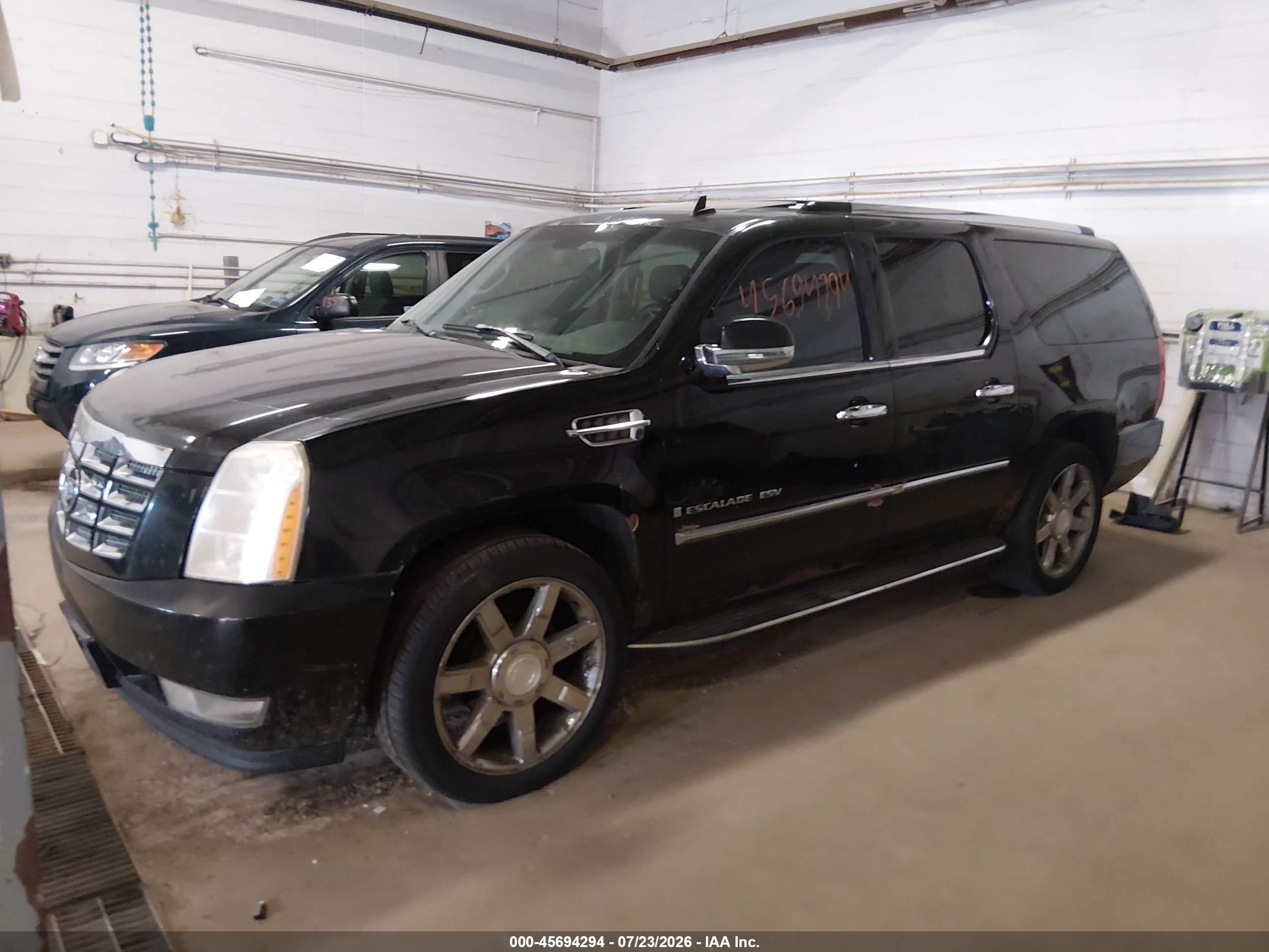 2008 Cadillac Escalade Esv   Black vin: 1GYFK66878R120562
