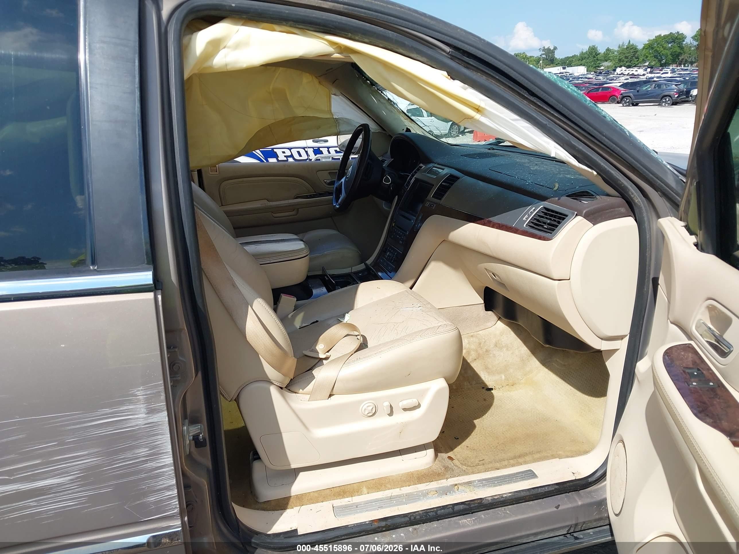 2007 Cadillac Escalade Esv Standard Beige vin: 1GYFK66897R301208
