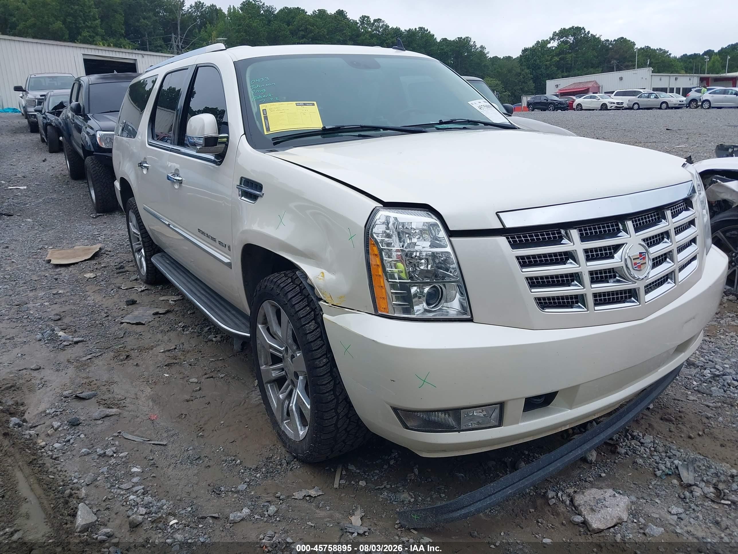 2008 Cadillac Escalade Esv   White vin: 1GYFK66898R173070