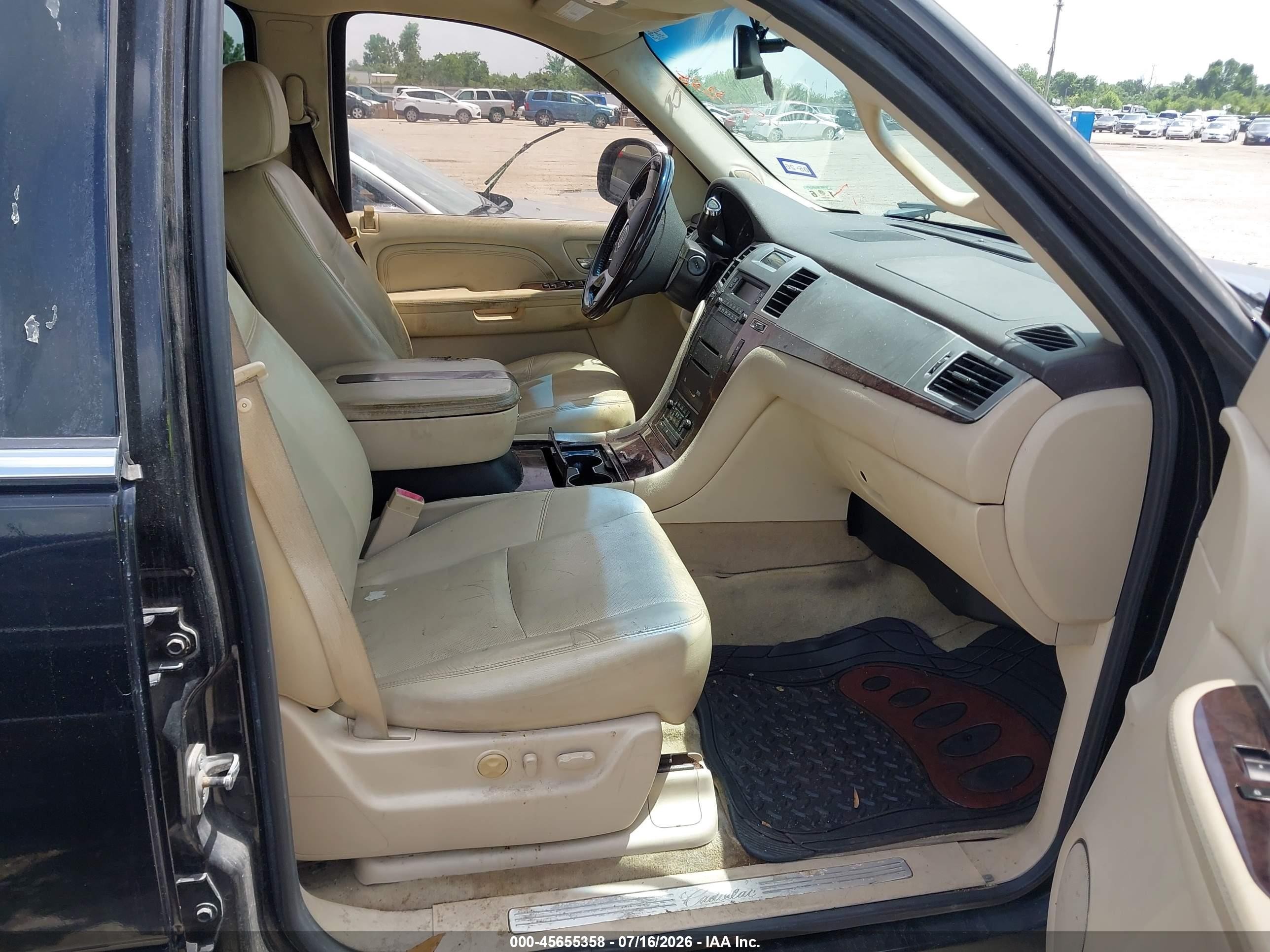 2008 Cadillac Escalade Esv   Black vin: 1GYFK66898R234496