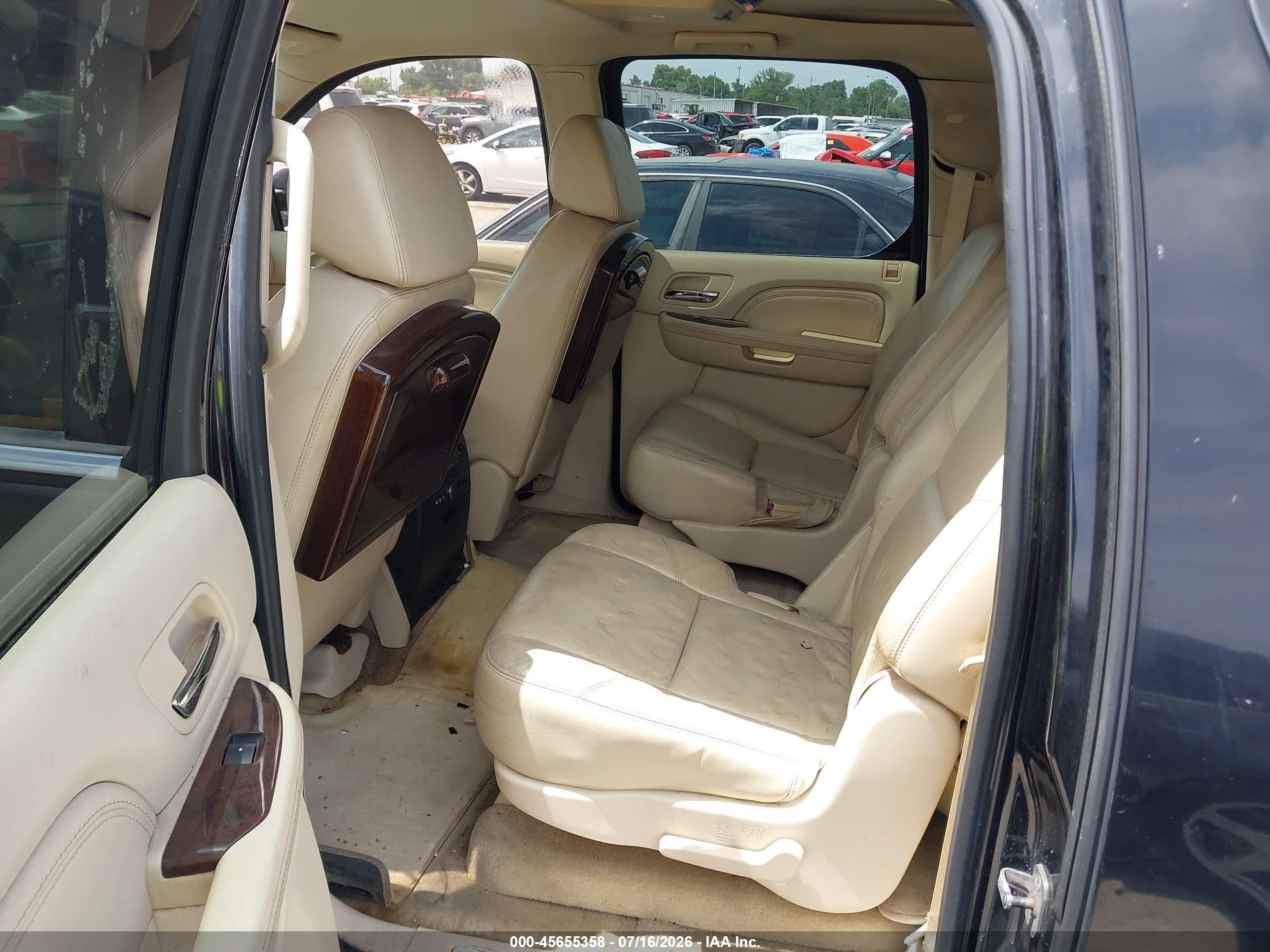 2008 Cadillac Escalade Esv   Black vin: 1GYFK66898R234496
