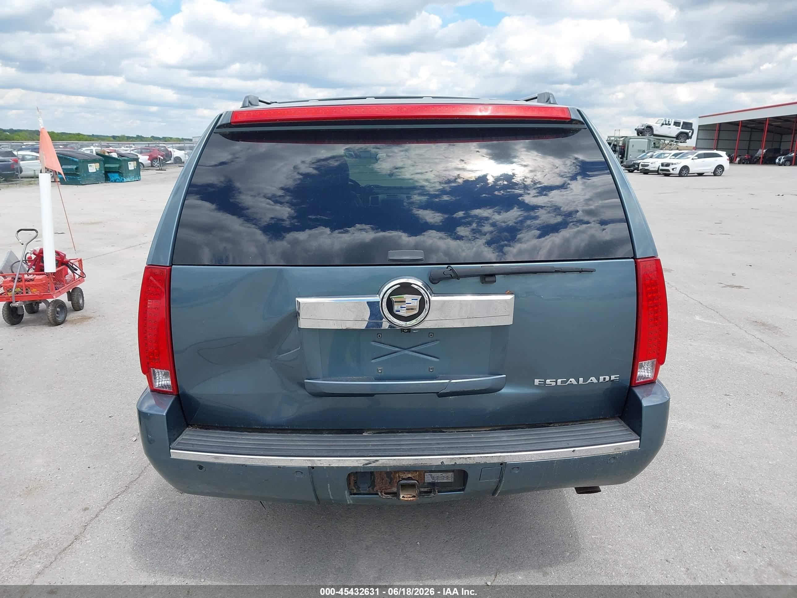 2008 Cadillac Escalade Esv Standard Light Blue vin: 1GYFK66898R241657
