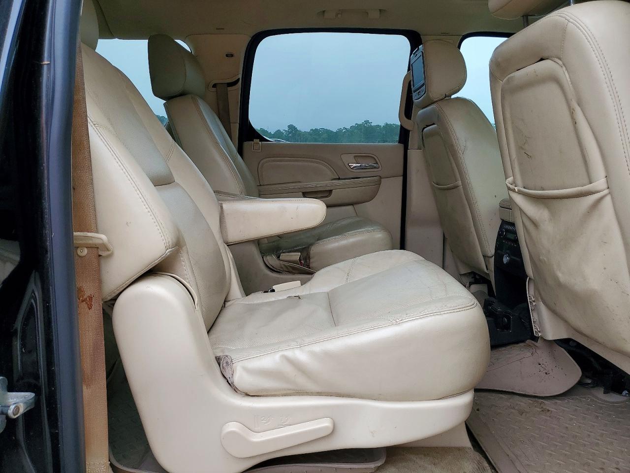 2007 Cadillac Escalade Esv Black vin: 1GYFK668X7R288937