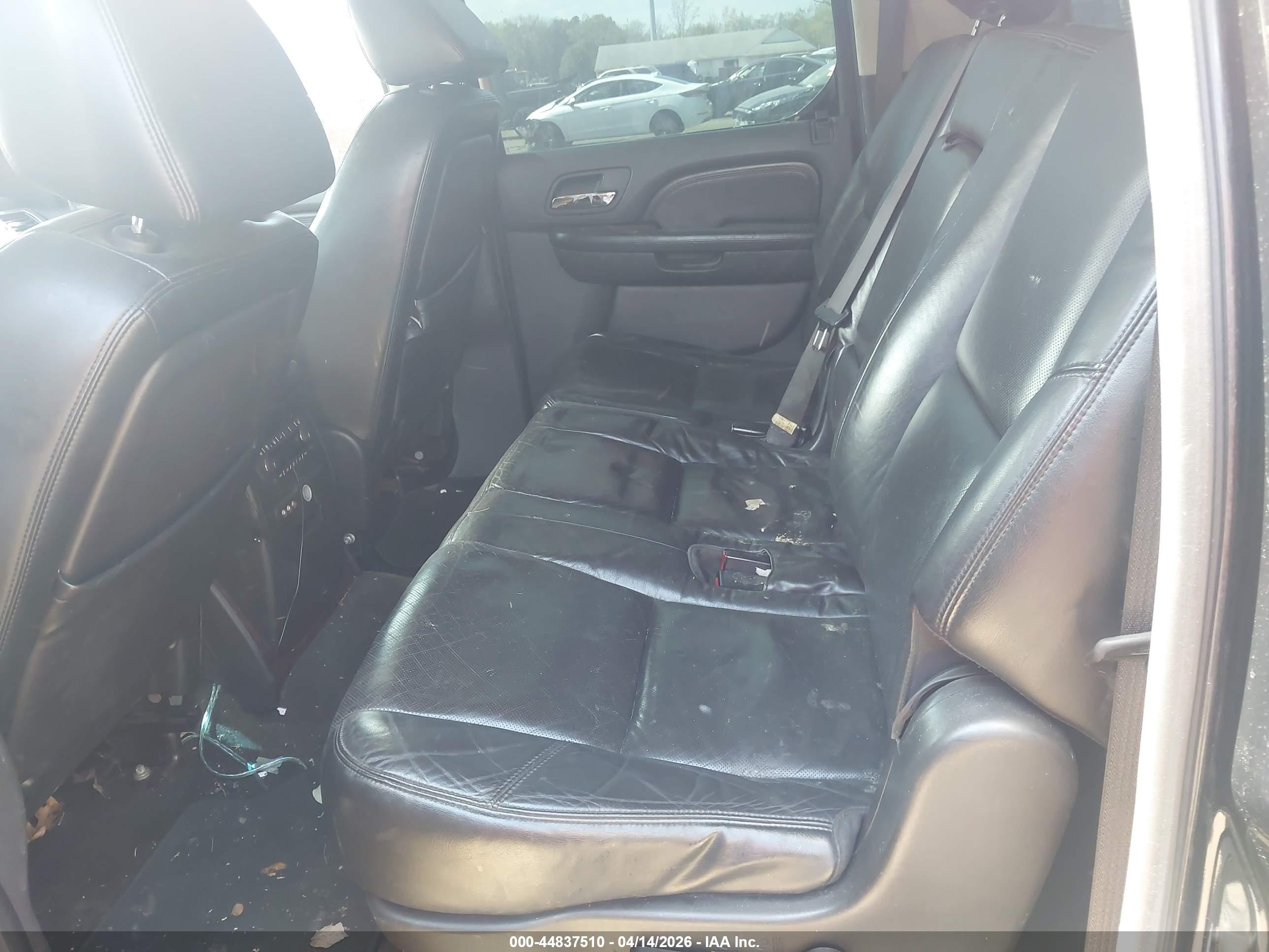 2008 Cadillac Escalade Esv Standard Черный vin: 1GYFK668X8R130261