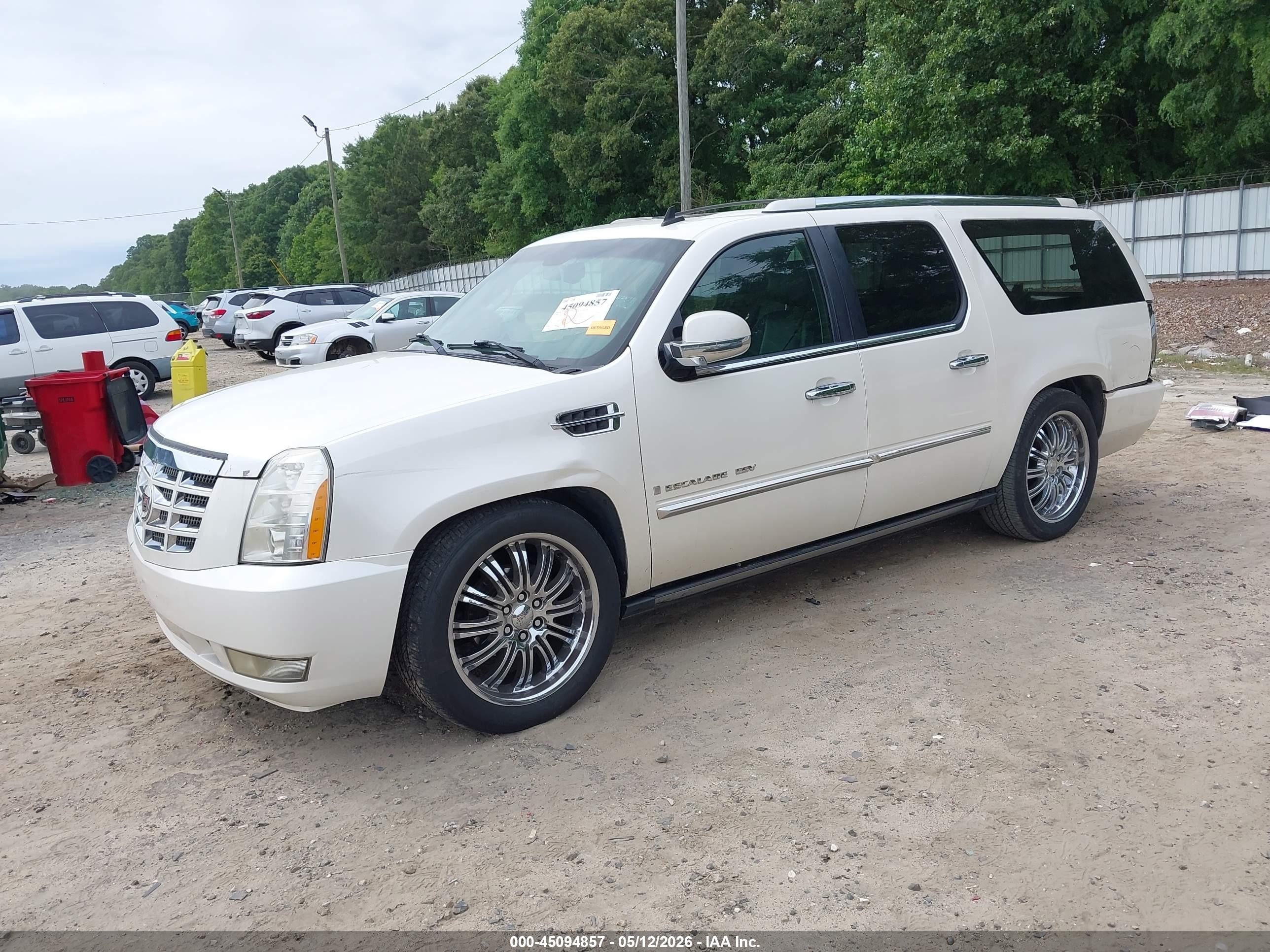 2008 Cadillac Escalade Esv Standard White vin: 1GYFK668X8R173059