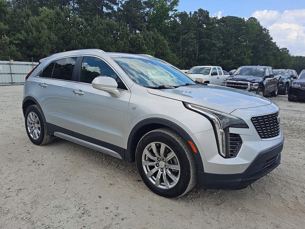 2020 Cadillac Xt4 Premium Luxury Серебряный vin: 1GYFZCR40LF123364