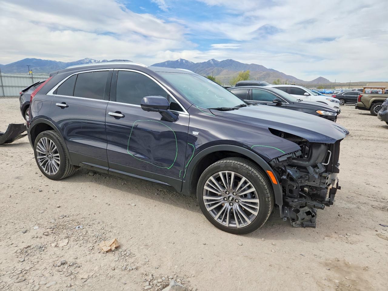 2024 Cadillac Xt4 Premium Luxury Blue vin: 1GYFZCR41RF153353